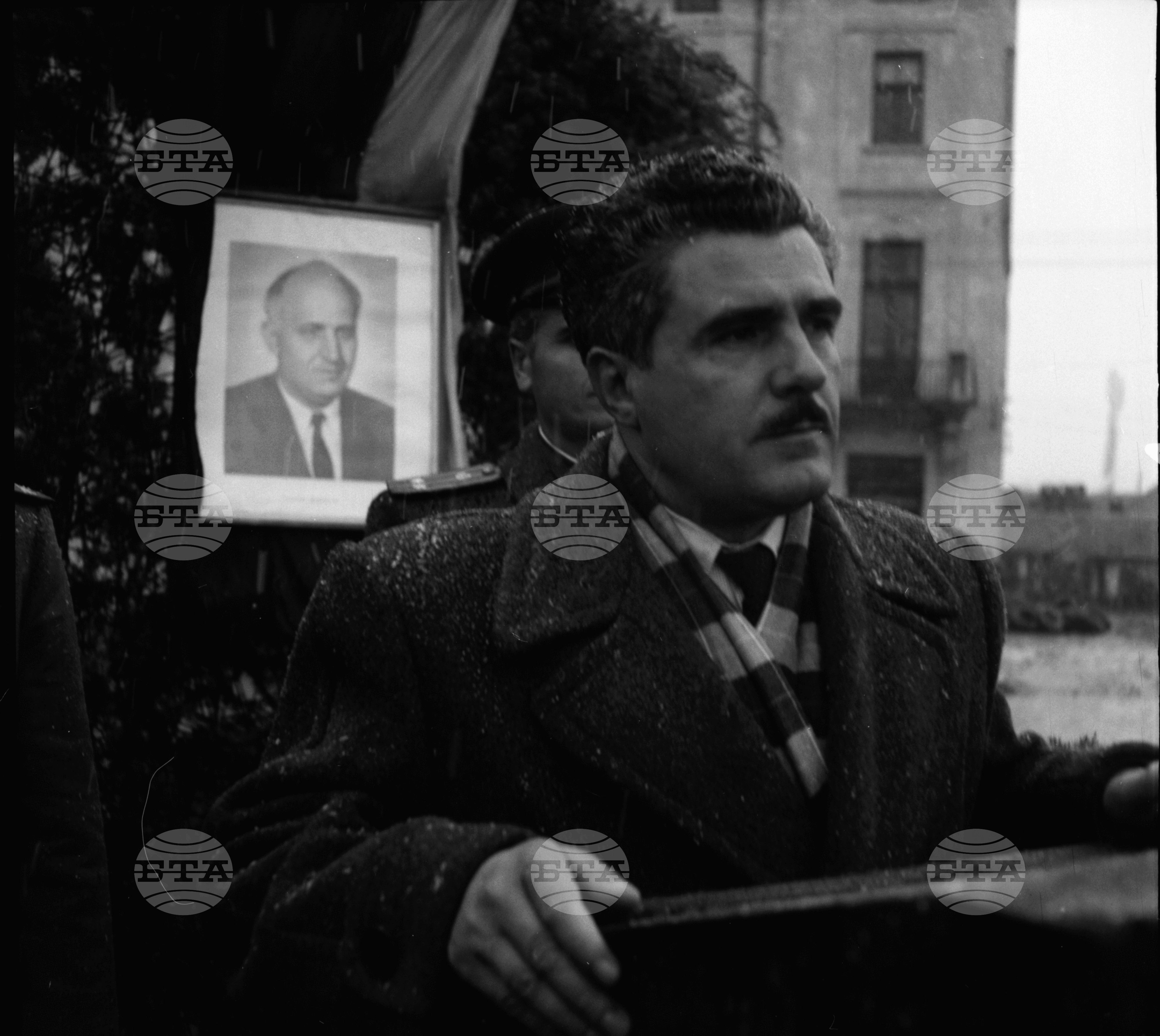 Единство между армия и народ.  Клетва на младите бойци от поделение 55320