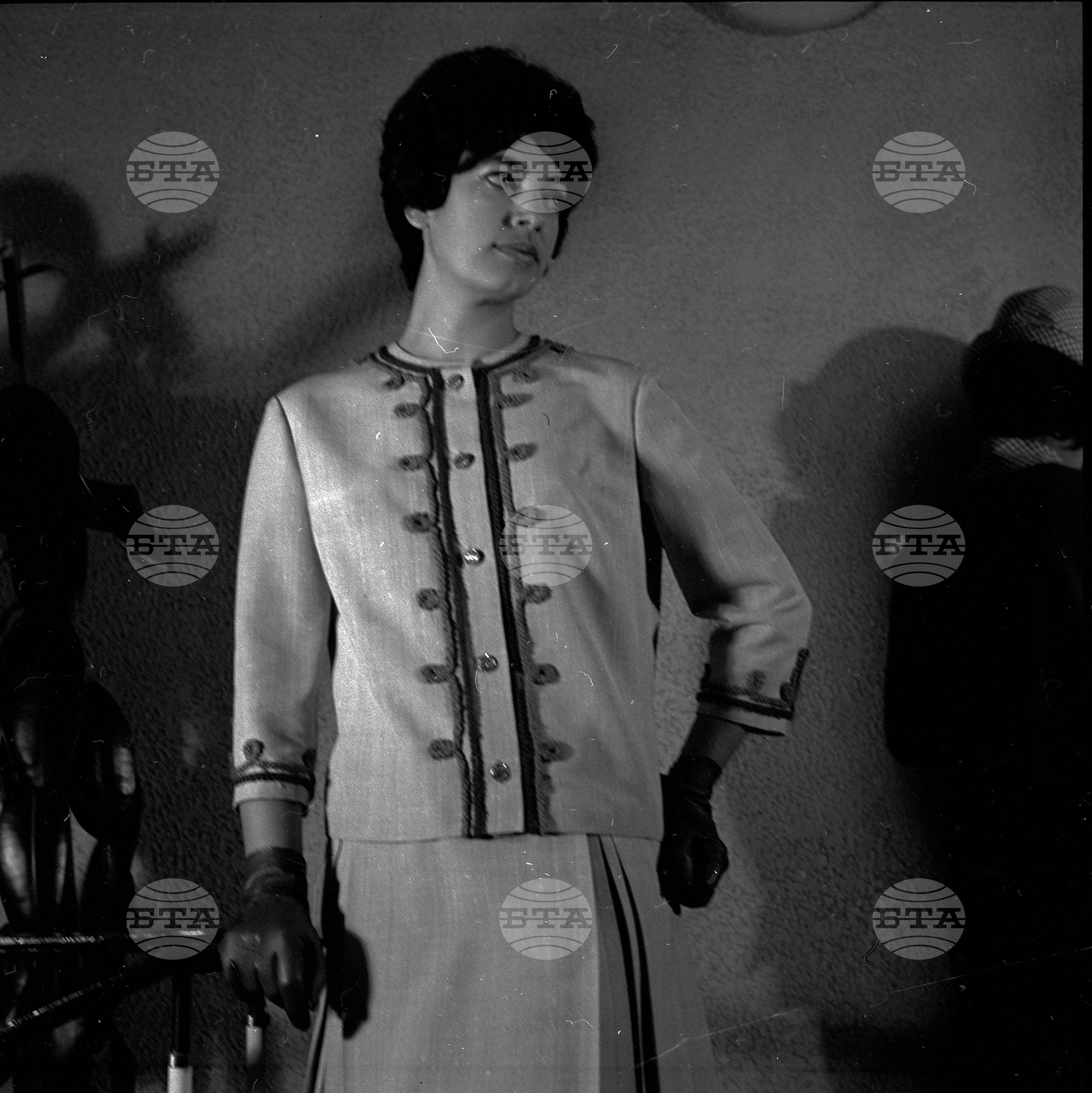 Дамско модно облекло за 1963 година
