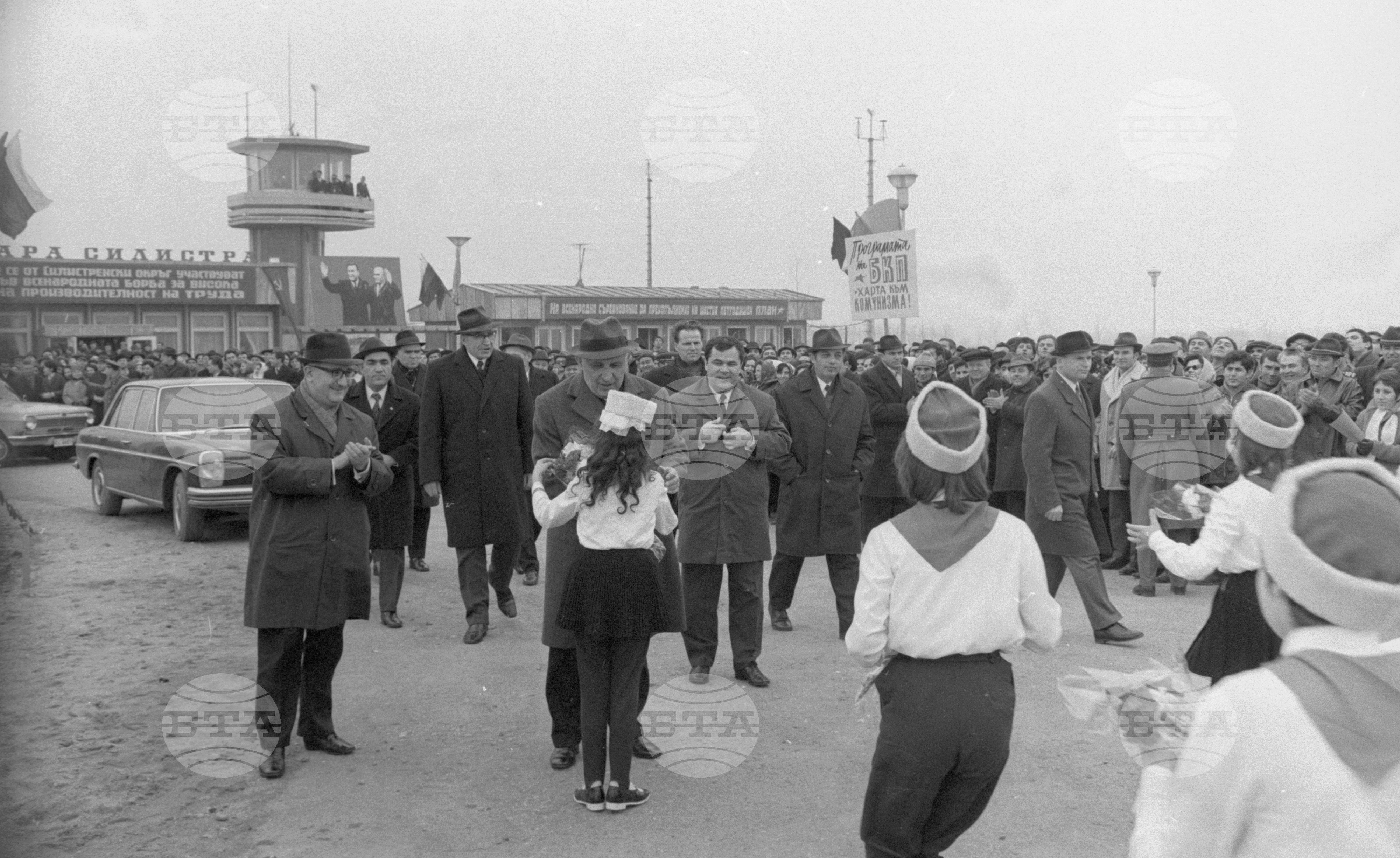 Другарят Тодор Живков в Силистра