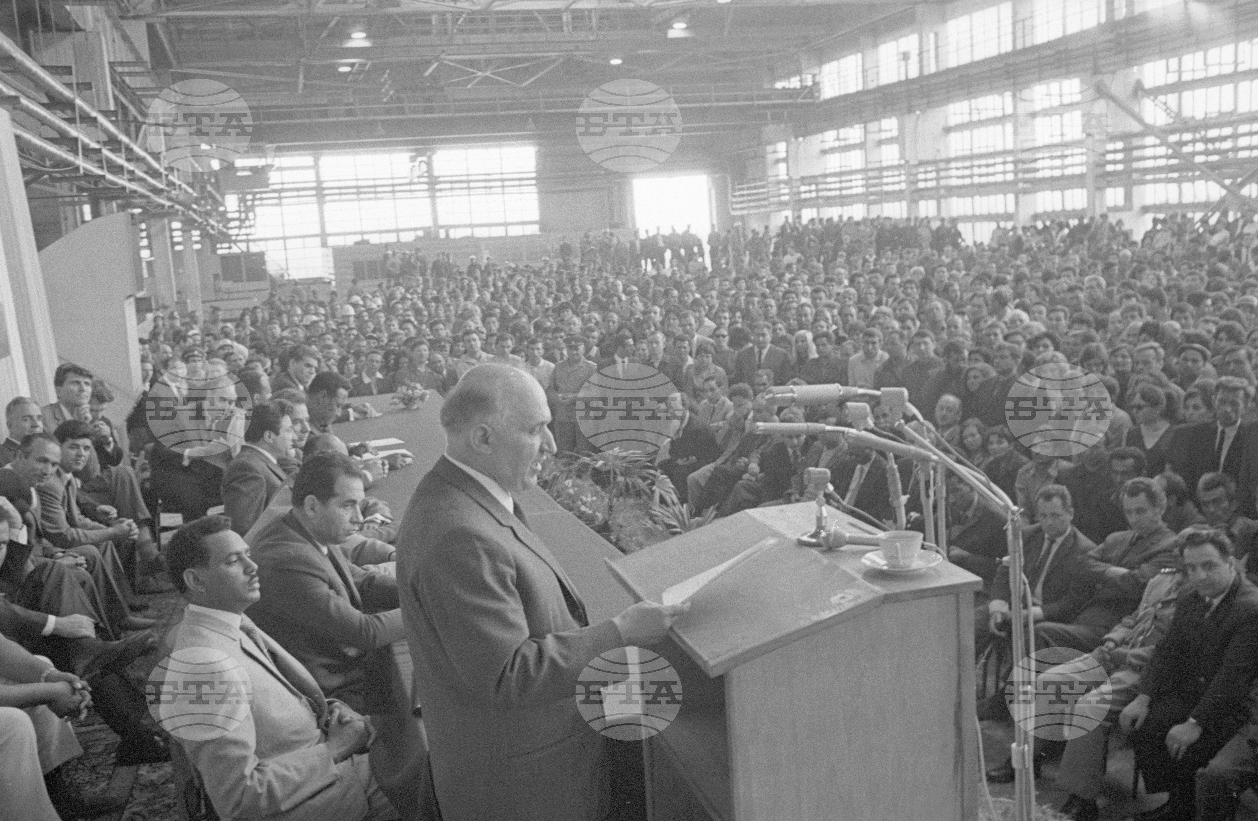 Генерал-майор Джафаар Мохамед Нимейри на посещение в България - част 2