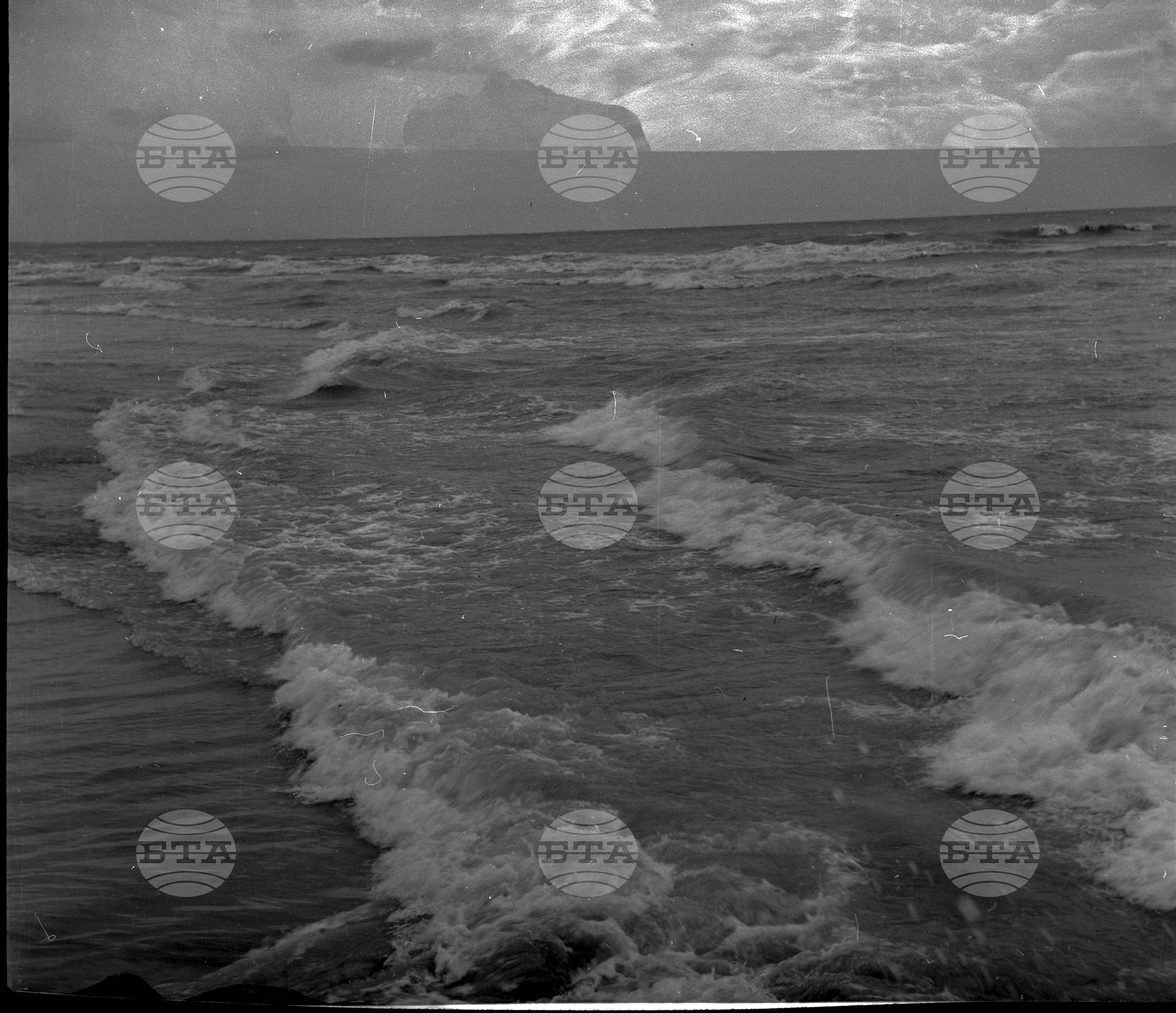 Бурно море край Бургаския залив