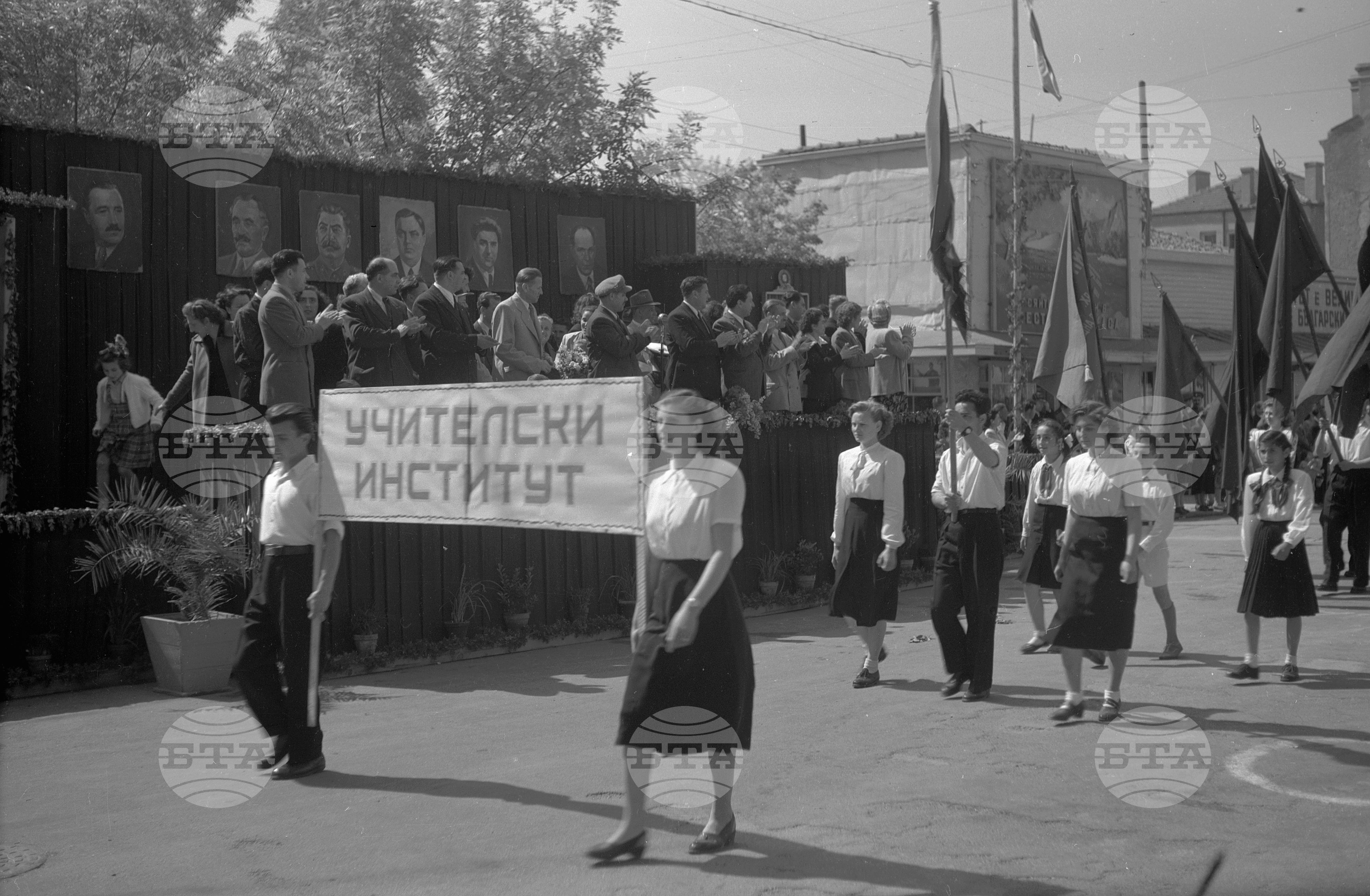 24 май 1953 година - манифестация в Сталин (дн. Варна)