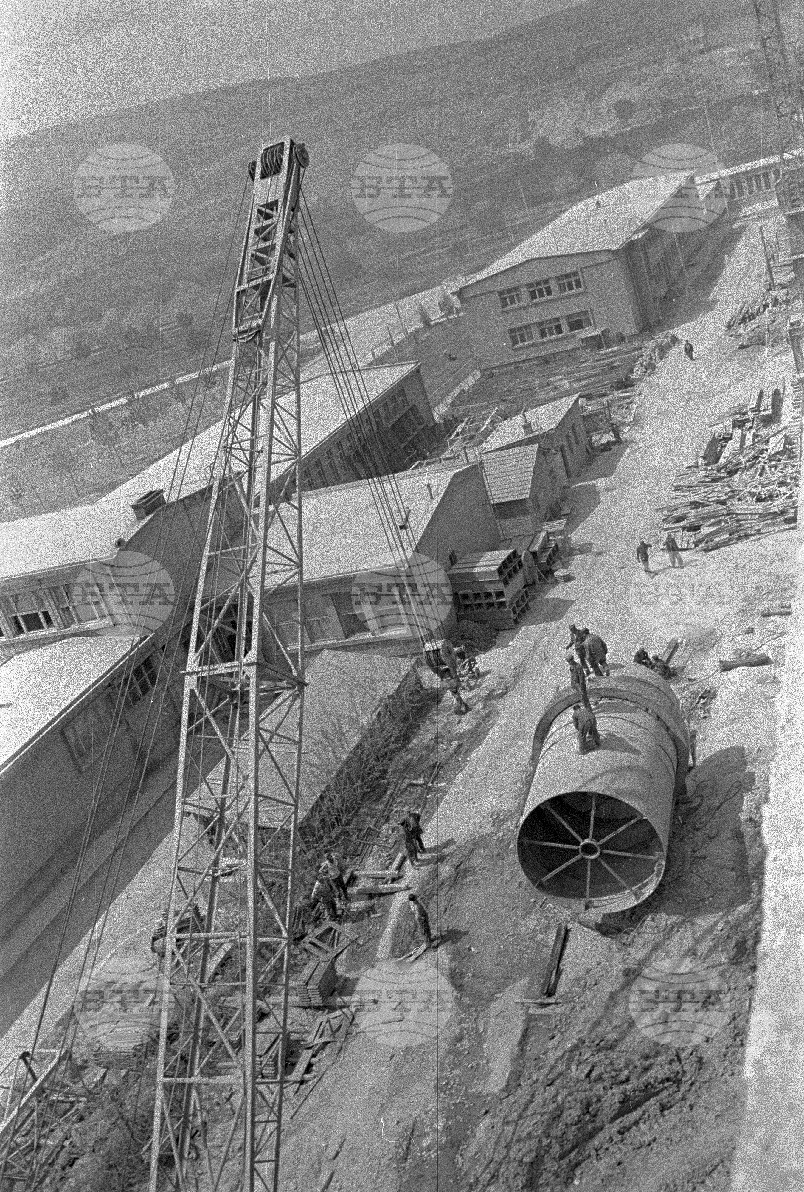 Разширението на завода за цимент село Девня - Варненско