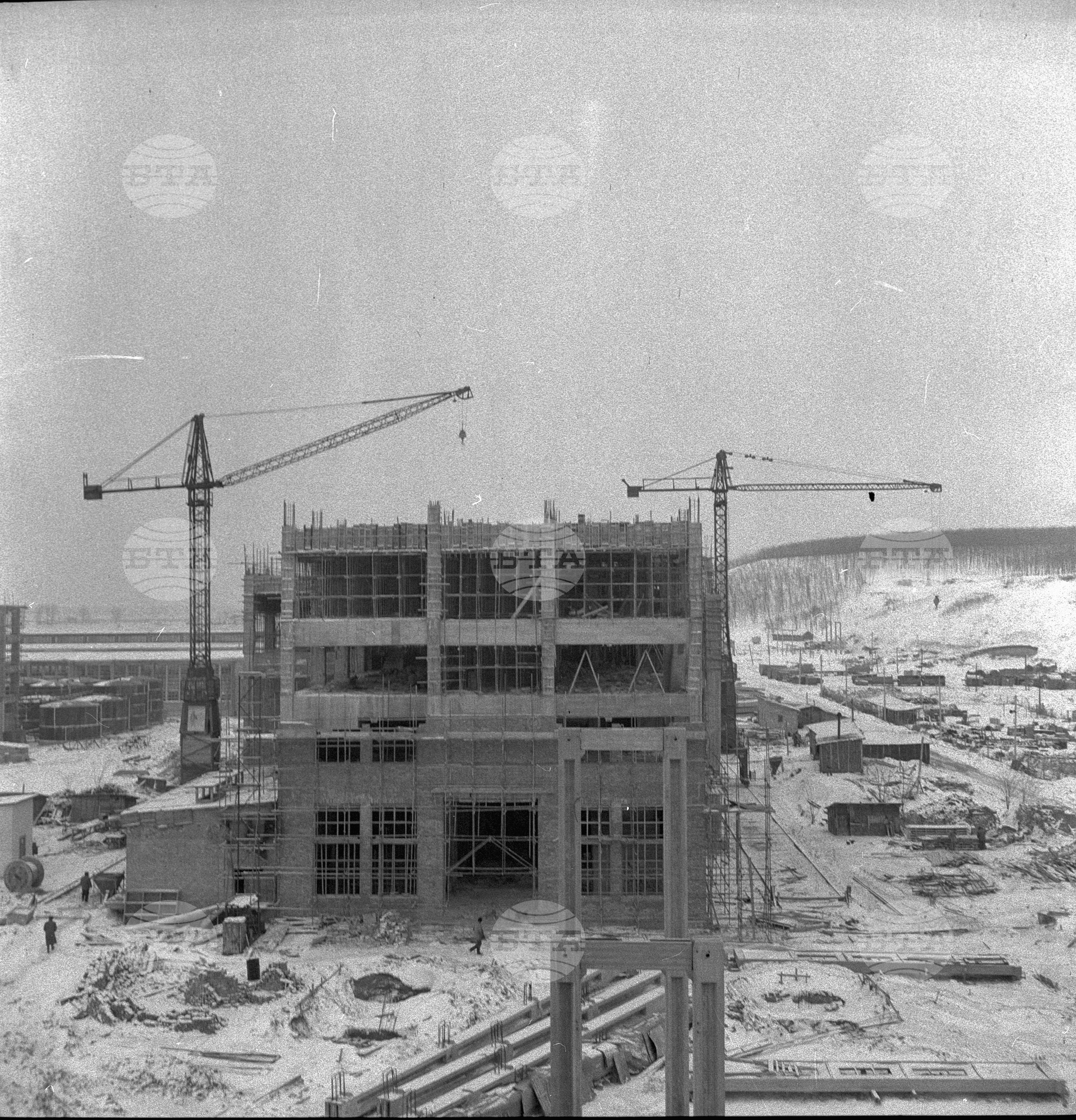На строежа на целулозно-хартиения комбинат край град Оряхово - част 2