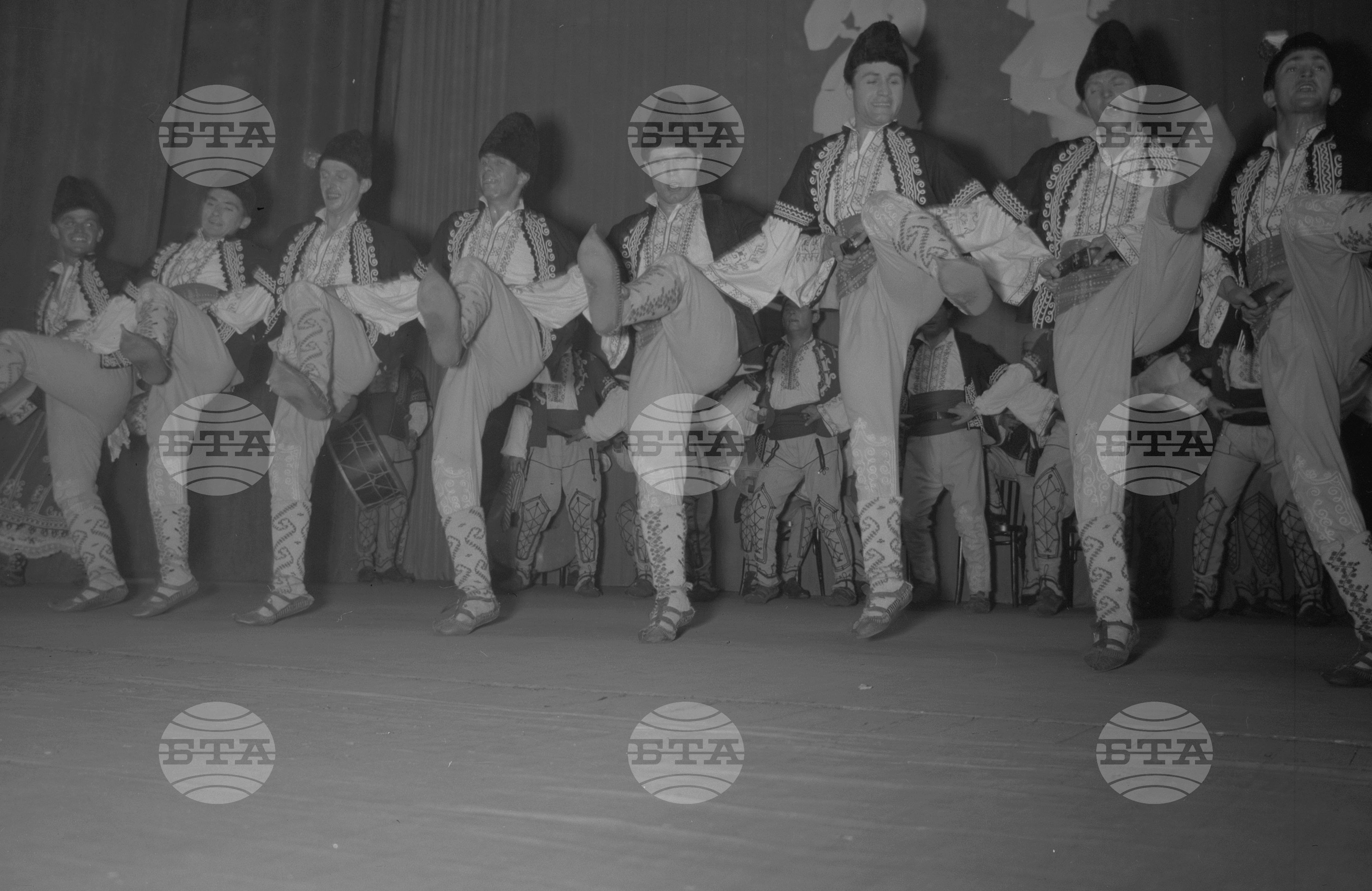 Национален преглед на читалищната музикална и танцова самодейност в София