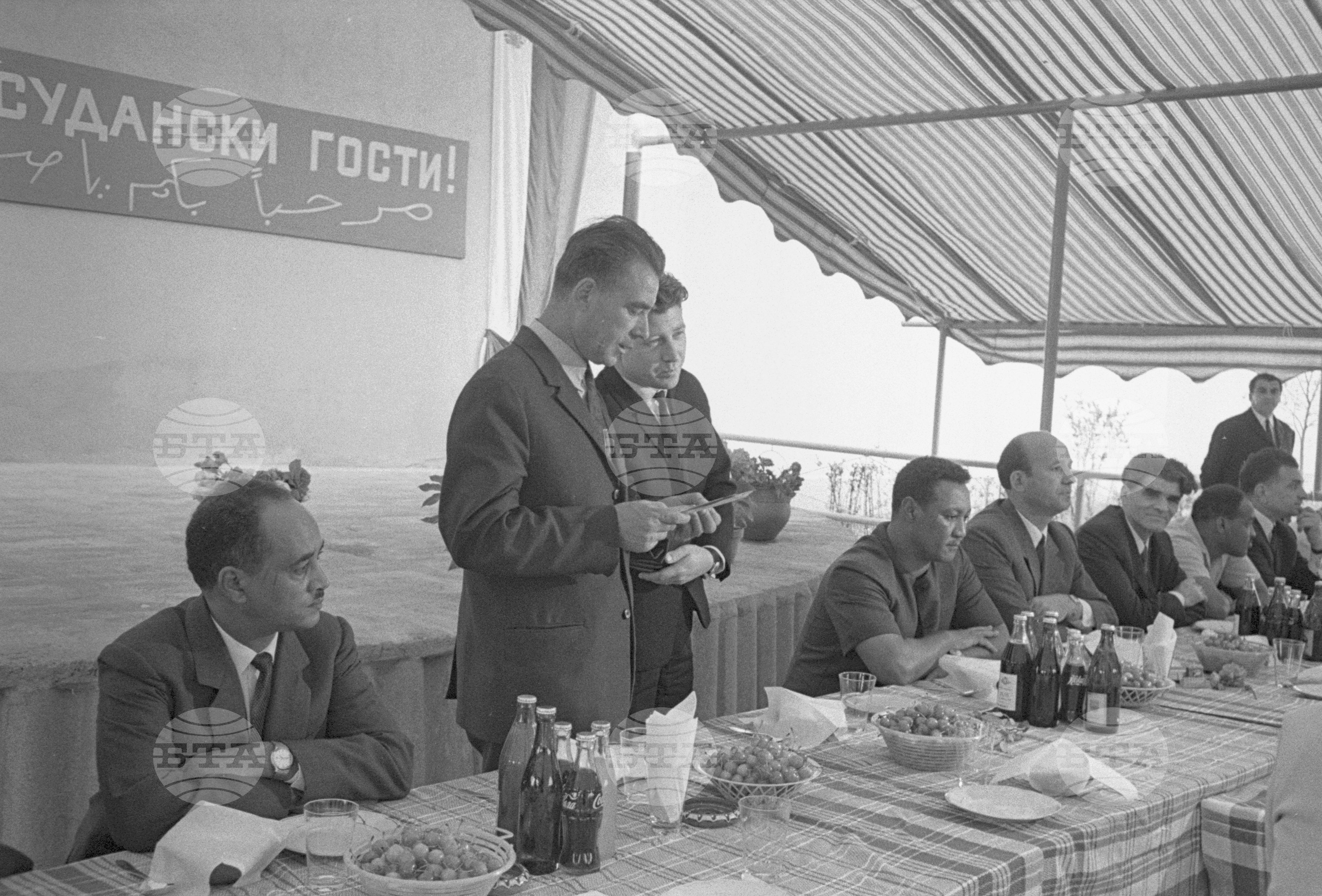 Генерал-майор Джафаар Мохамед Нимейри на посещение в България - част 4