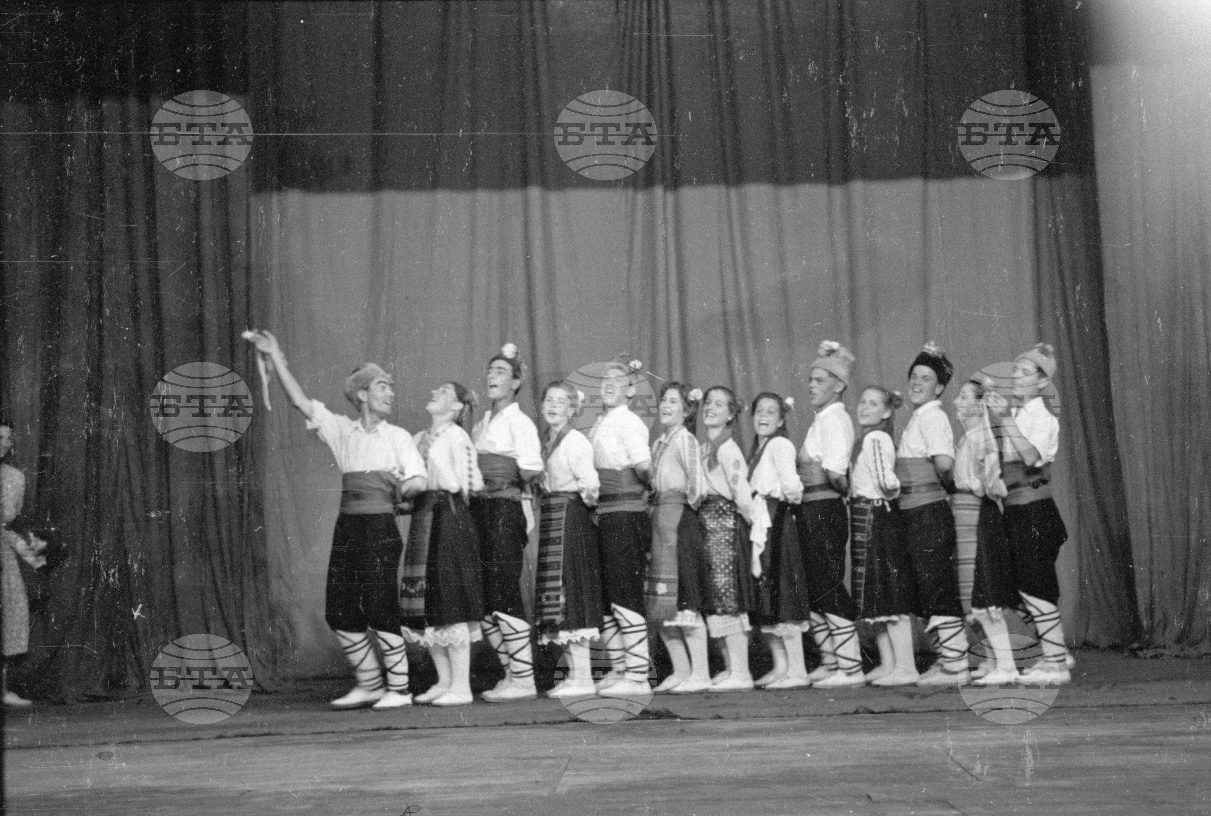 Окръжен преглед на художествената самодейност, 1951