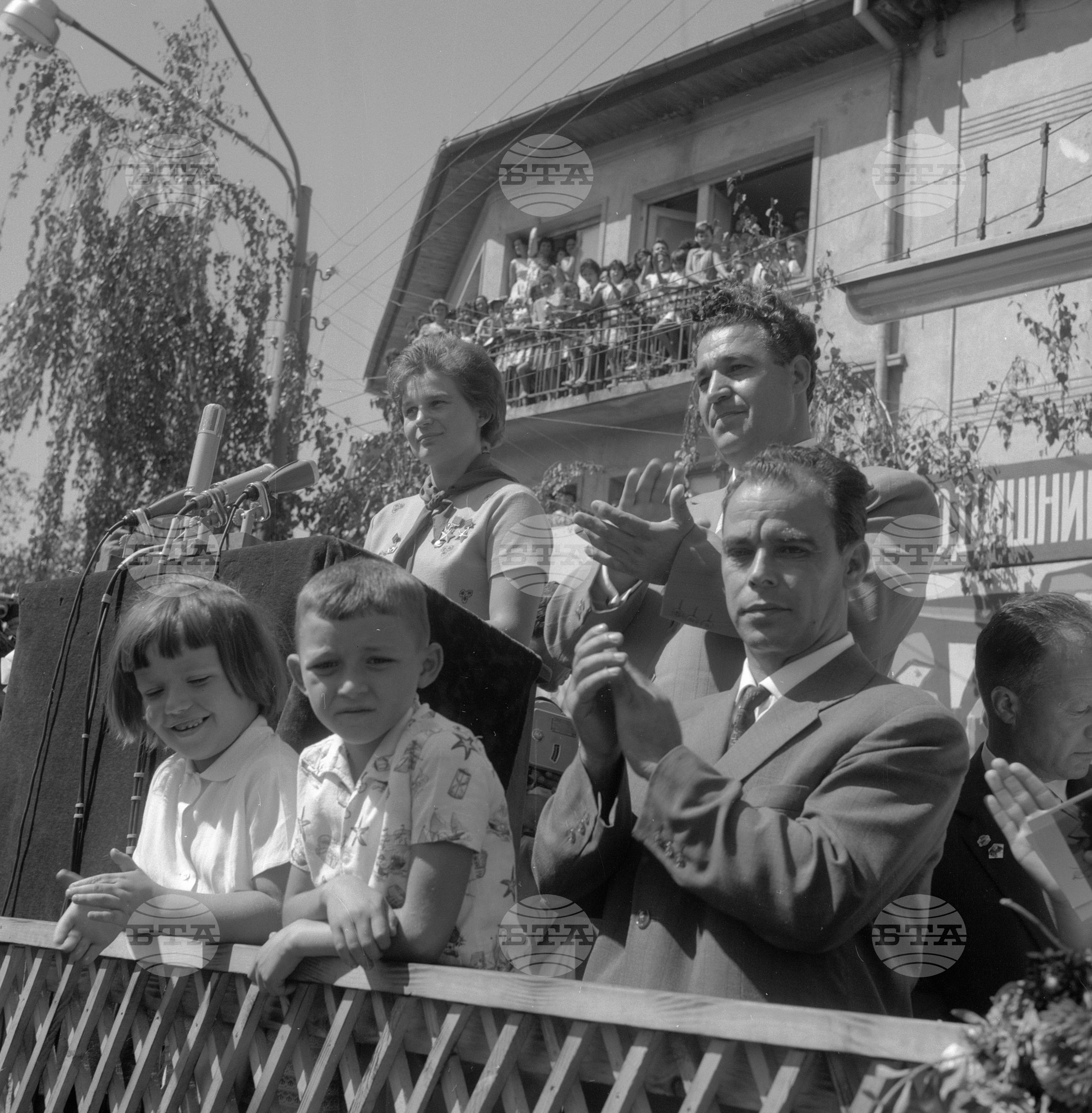Снимки на съветските космонавти Валентина Терешкова и Валерии Биковски - 1963