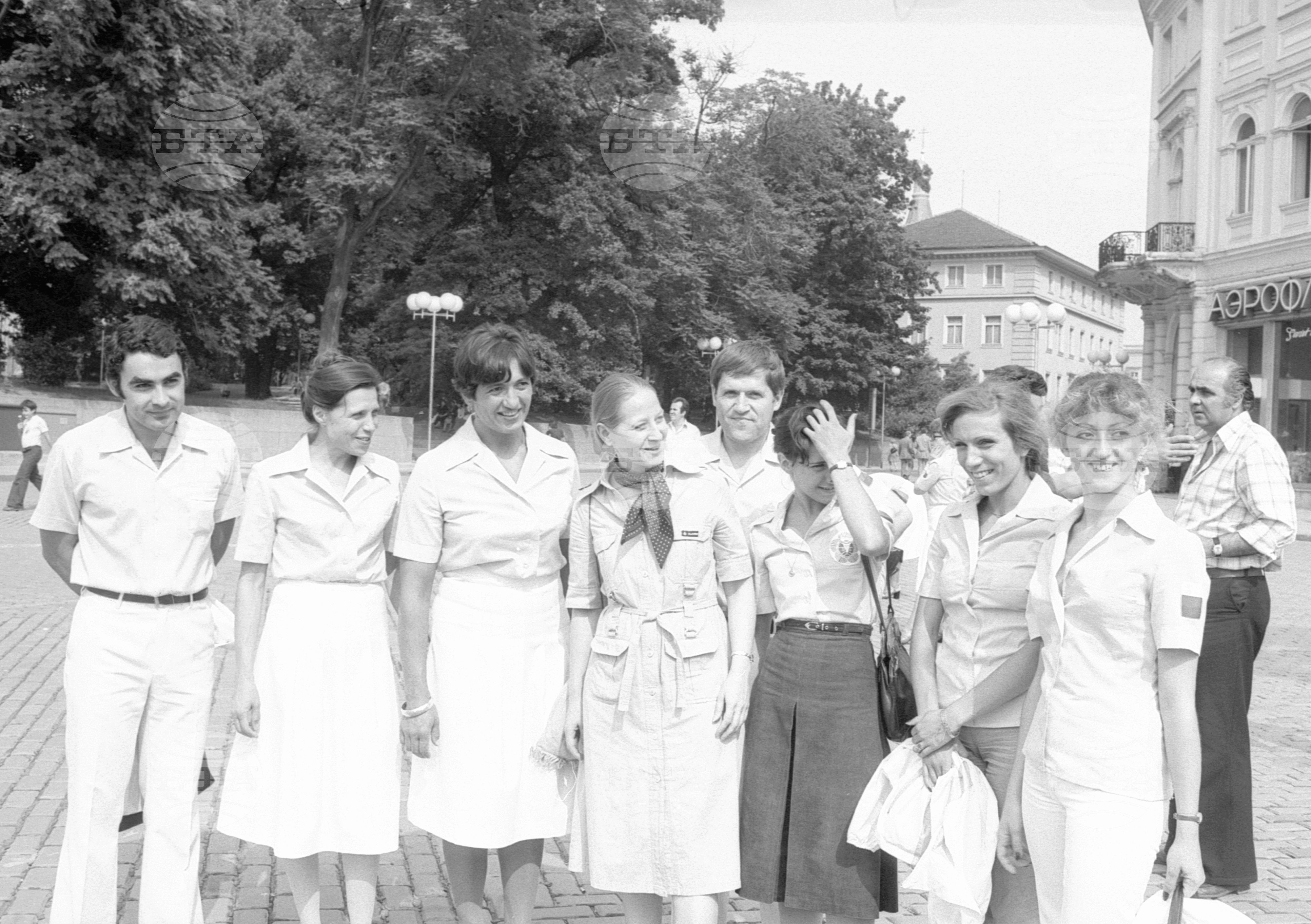 Среща на другаря Тодор Живков с делегацията за фестивала в Куба