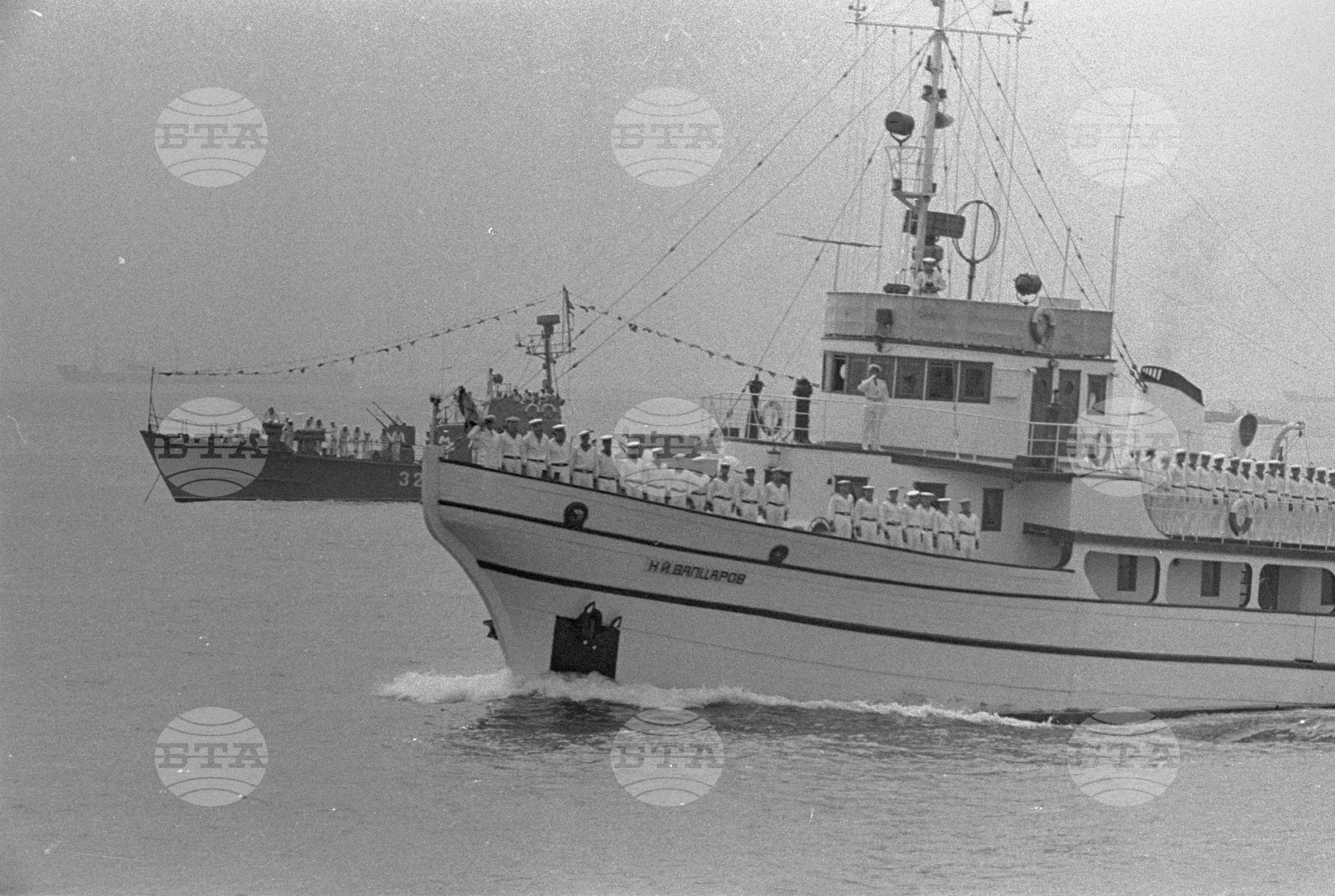 Празник на ВМФ (Военноморски флот) - официалната трибуна