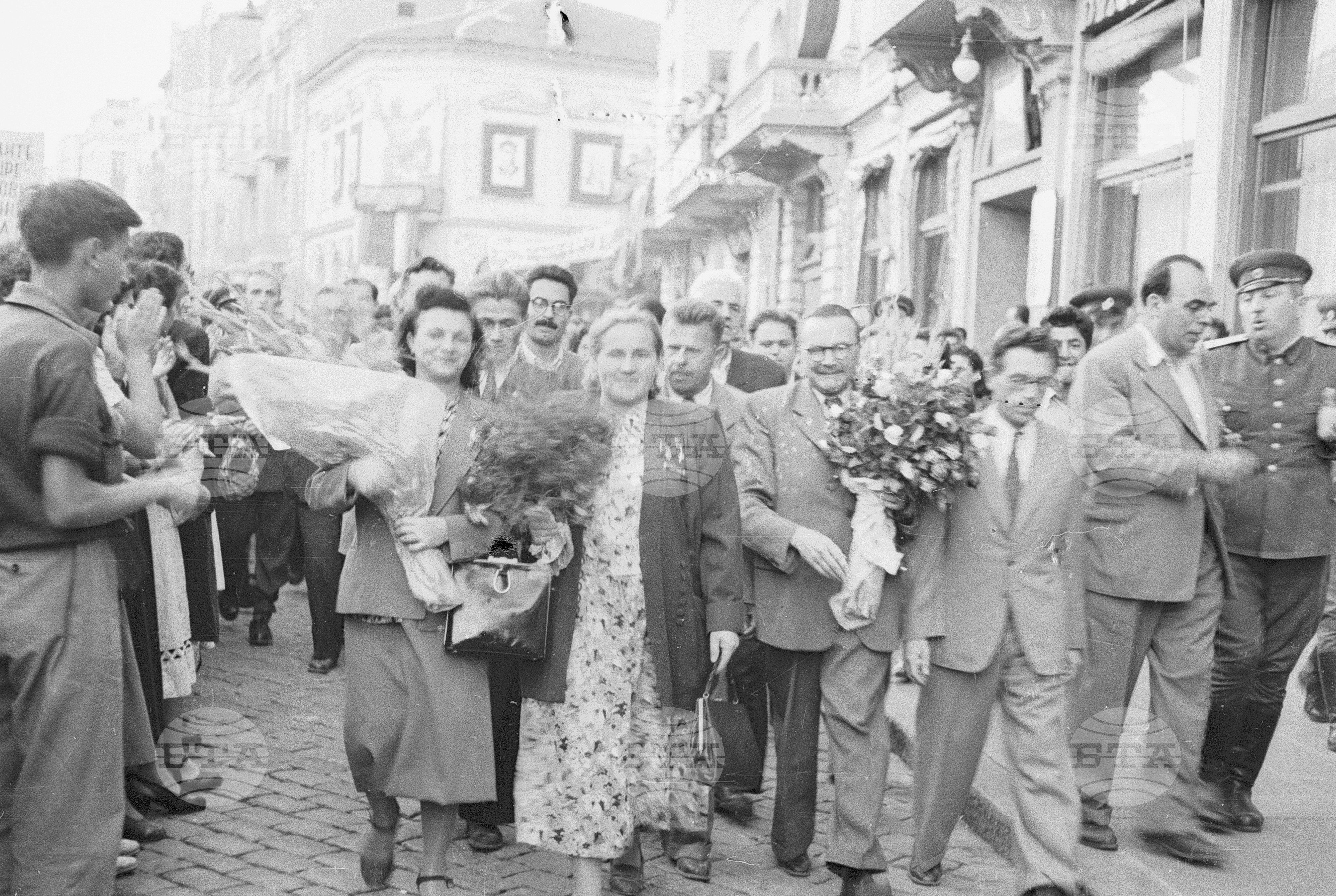 Съветските гости по време на месеца на Съветската дружба, 1951 година - Чекирьов, Скрябин и други