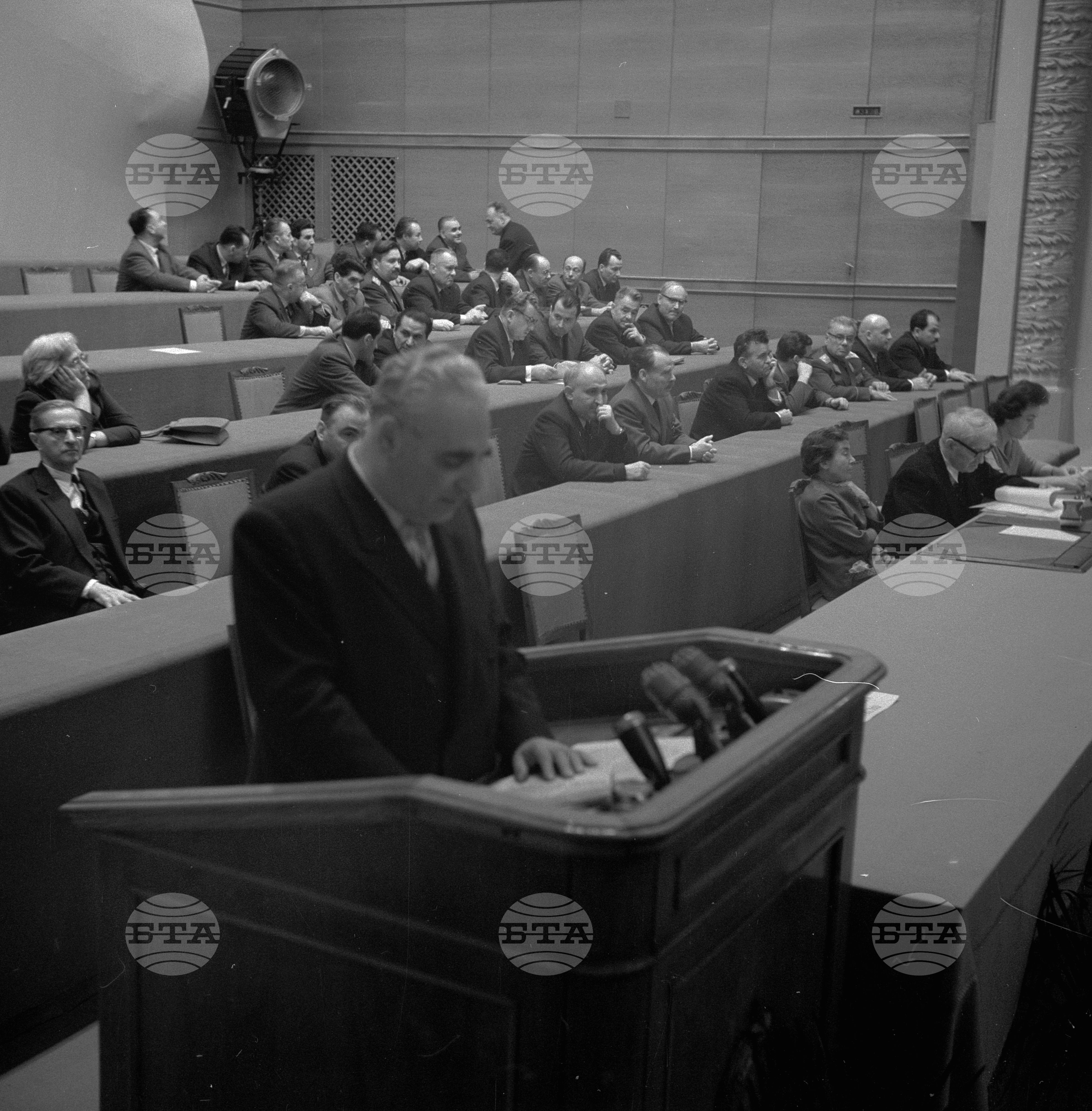 Втората редовна сесия на Народното събрание - 1962 година