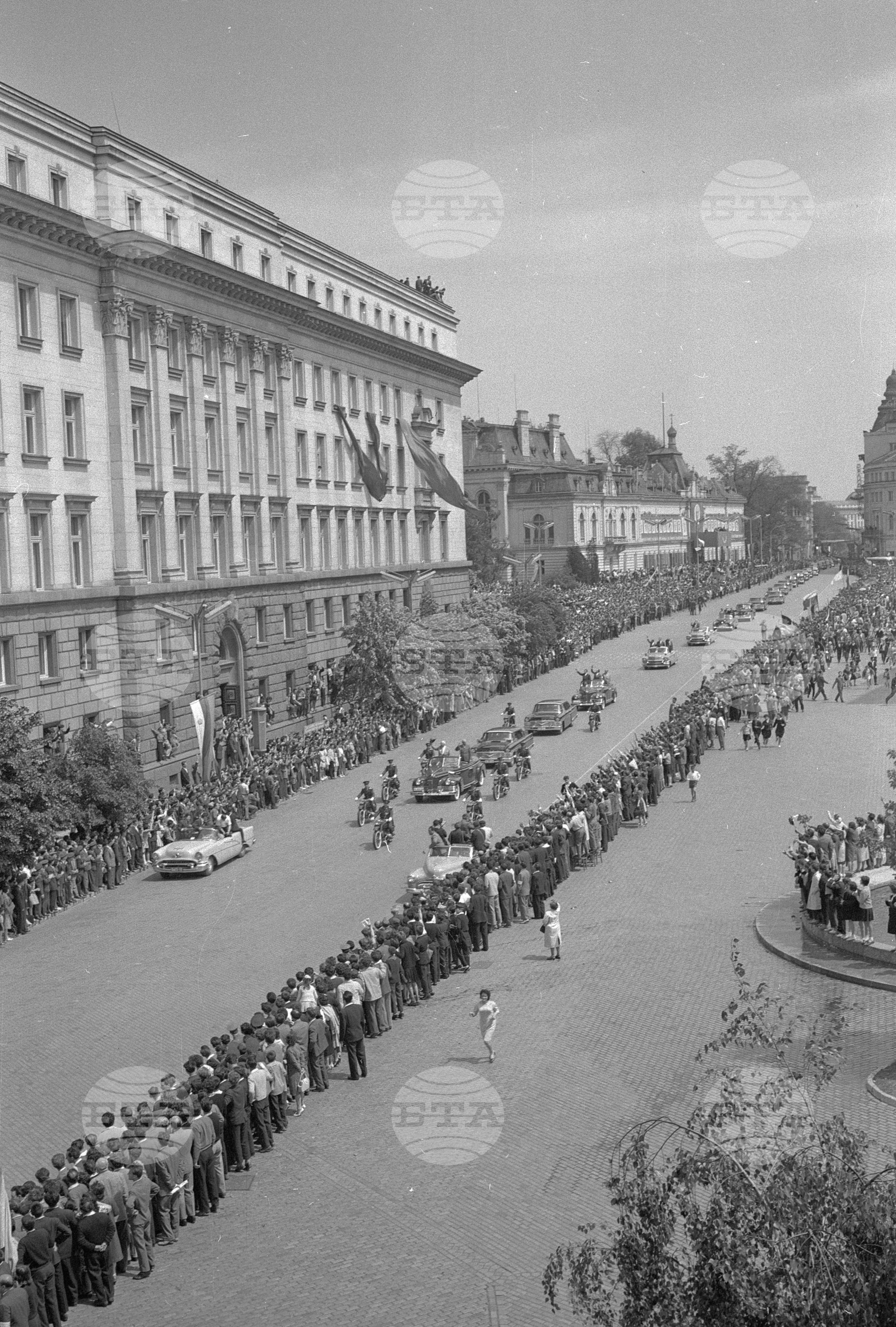 Посрещането на Съветската партийно-правителствена делегация, начело с Н.С. Хрушчов в София