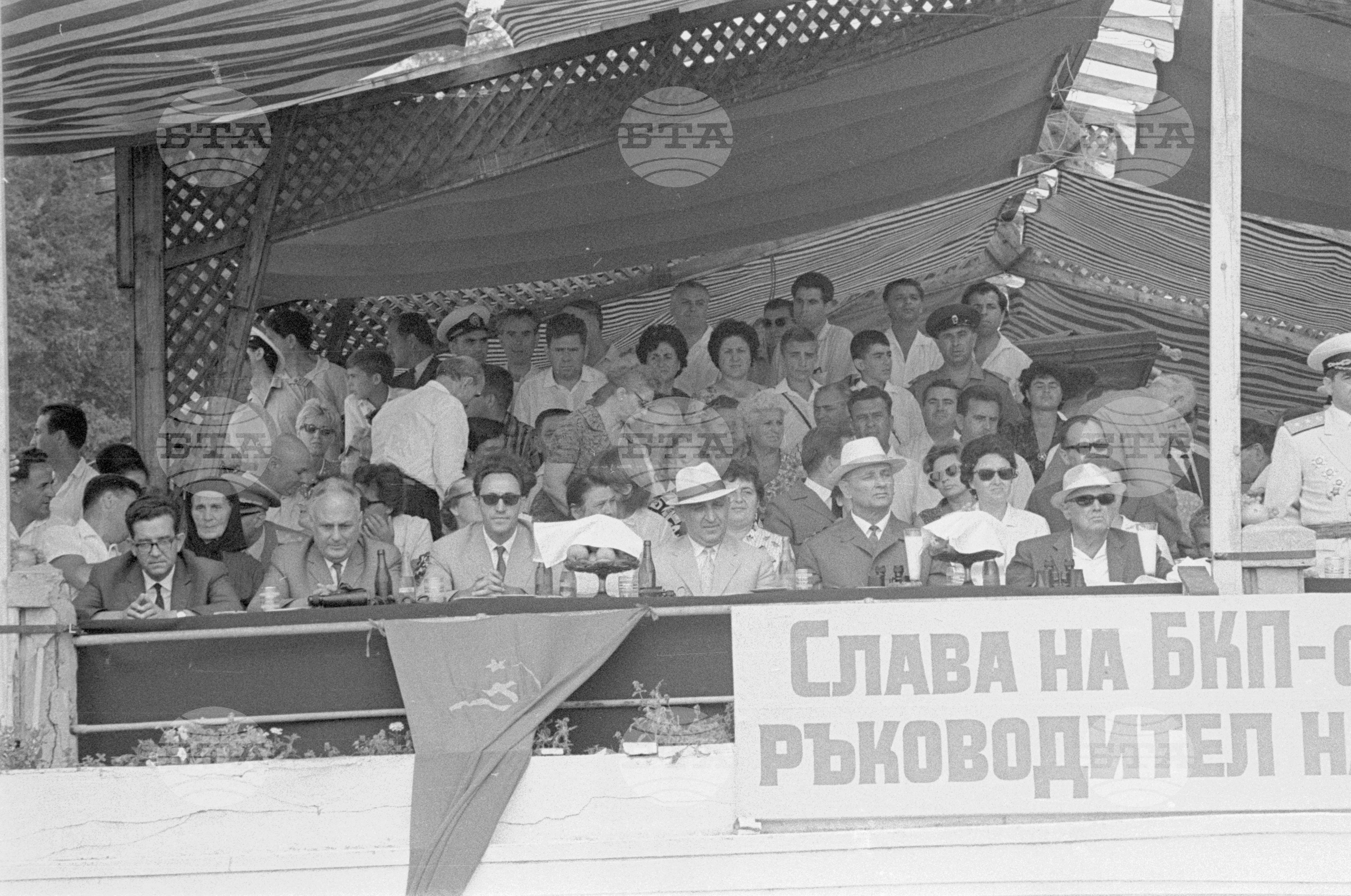 Празник на ВМФ (Военноморски флот) - официалната трибуна