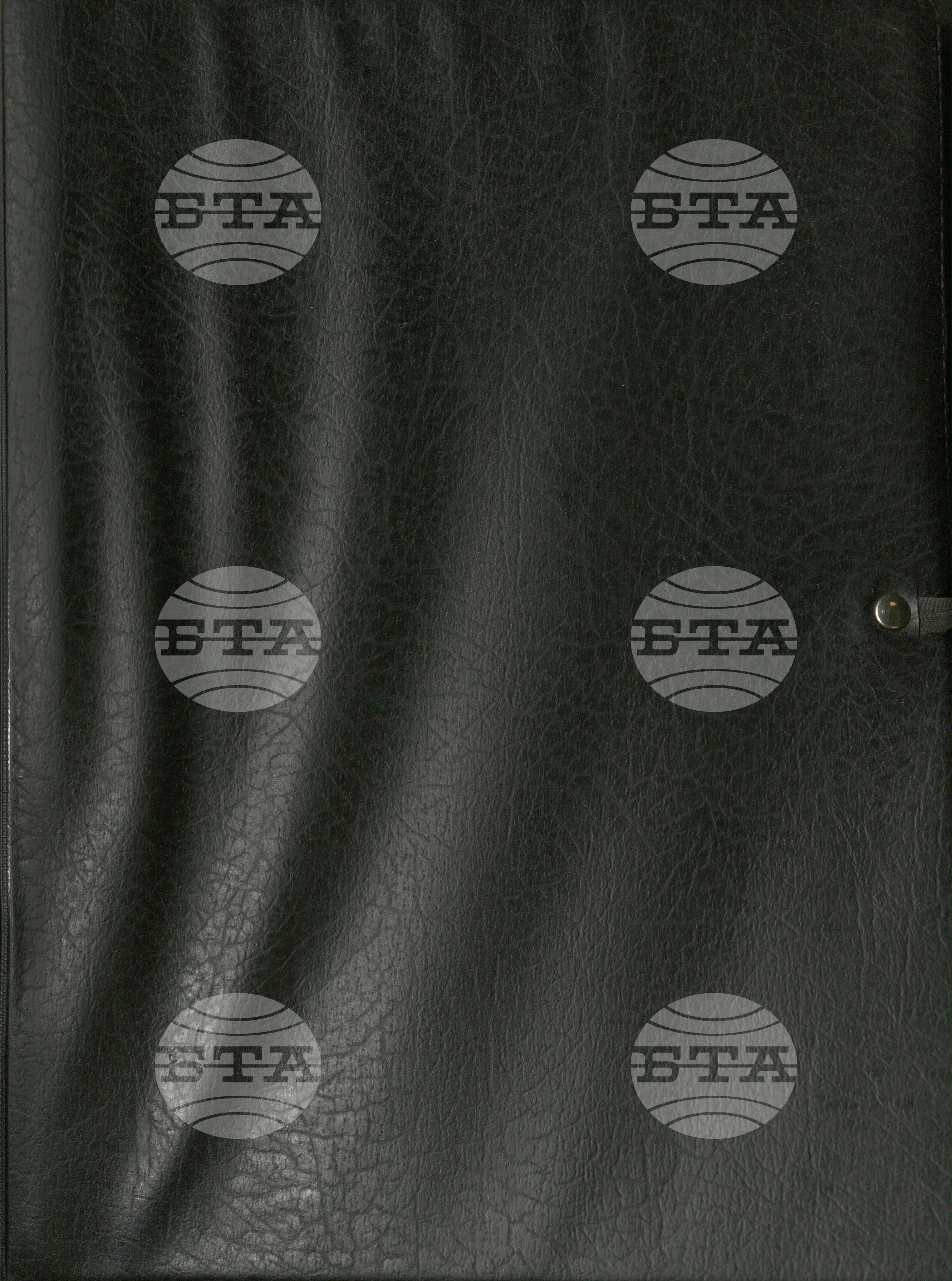 Външна политика, Наши делегации в чужбина, 1986-1987