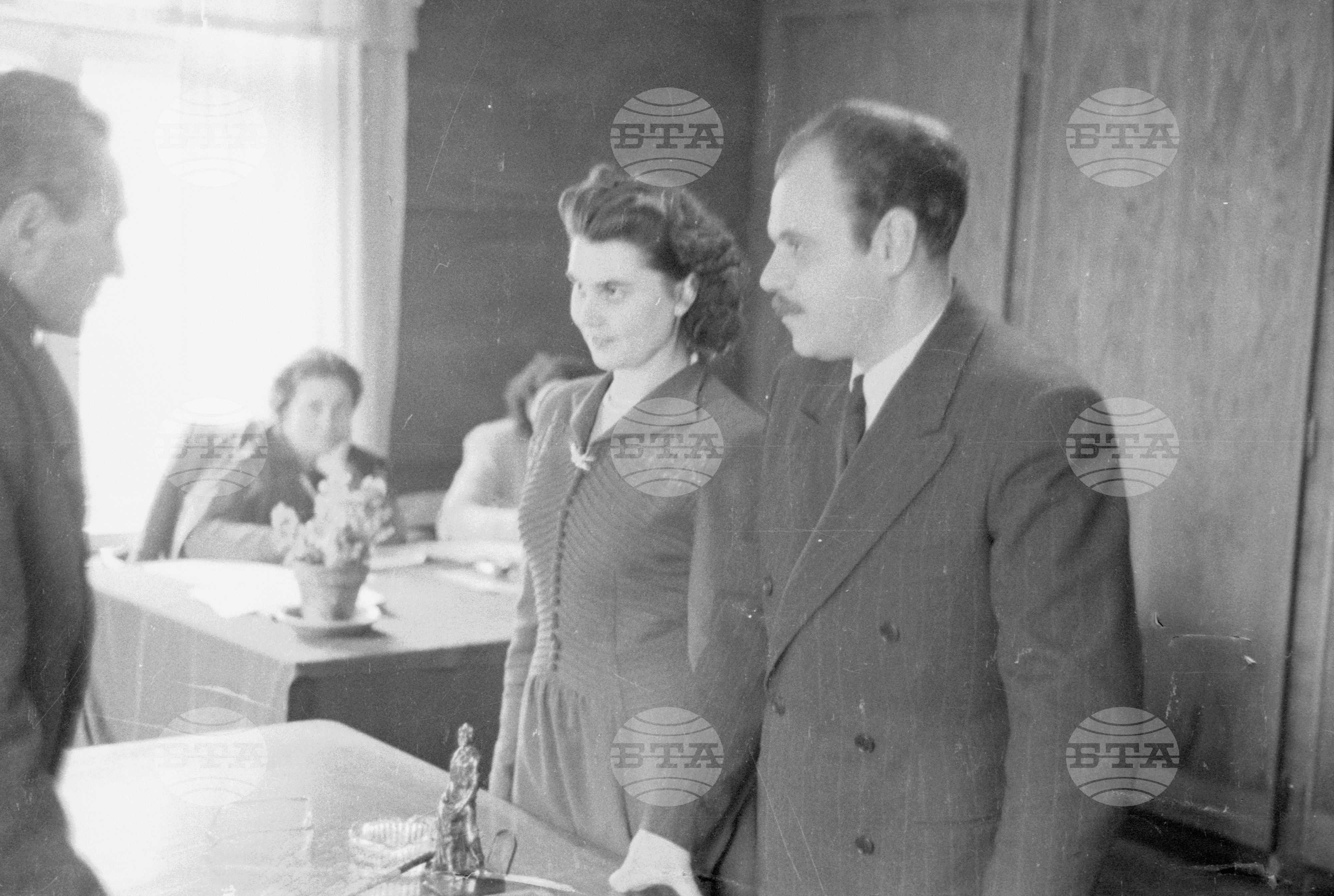 Сключване на граждански брак през 1951 година