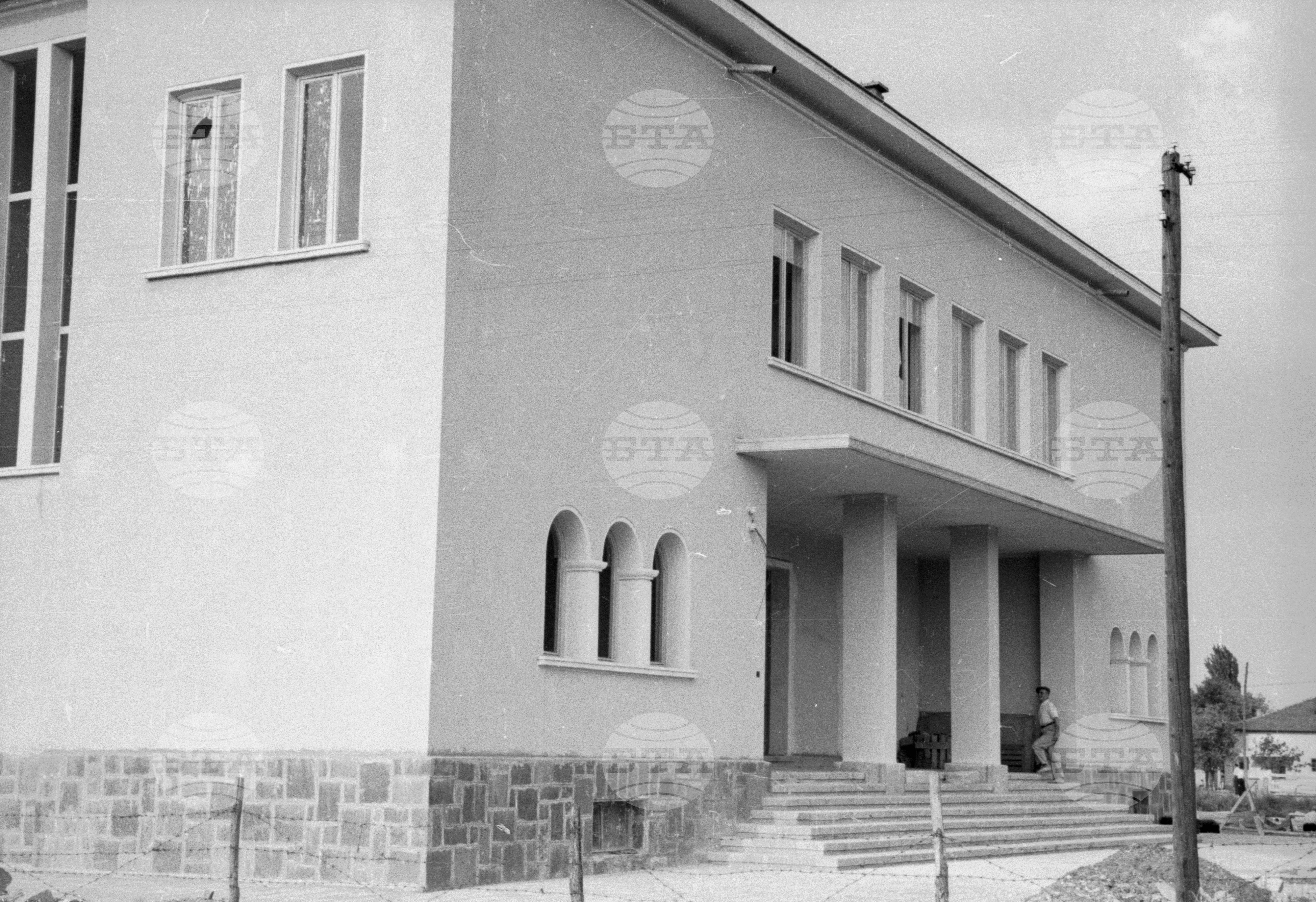 Сграда (ДИП "Балкан")