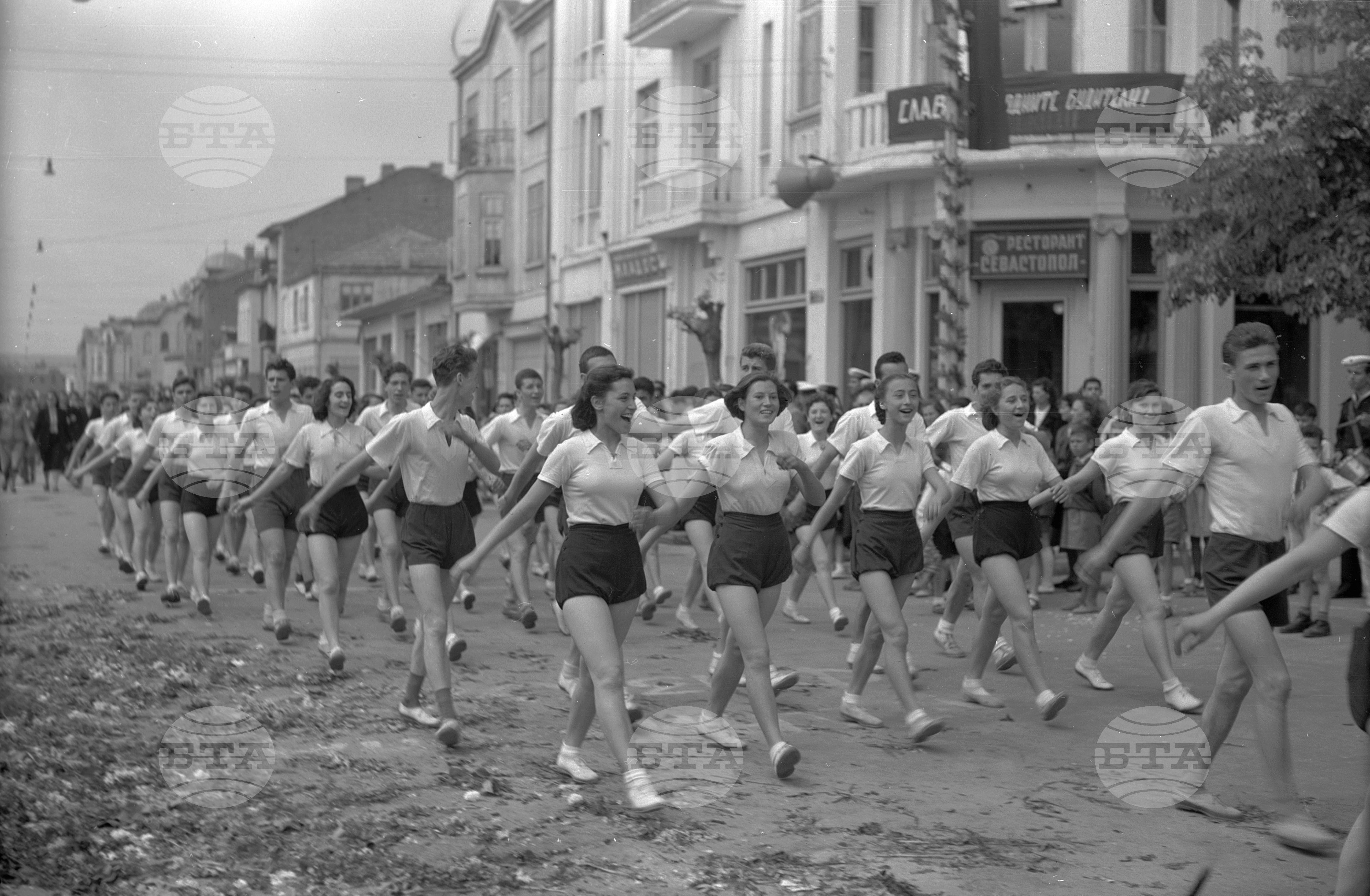 24 май 1953 година - манифестация в Сталин (дн. Варна)