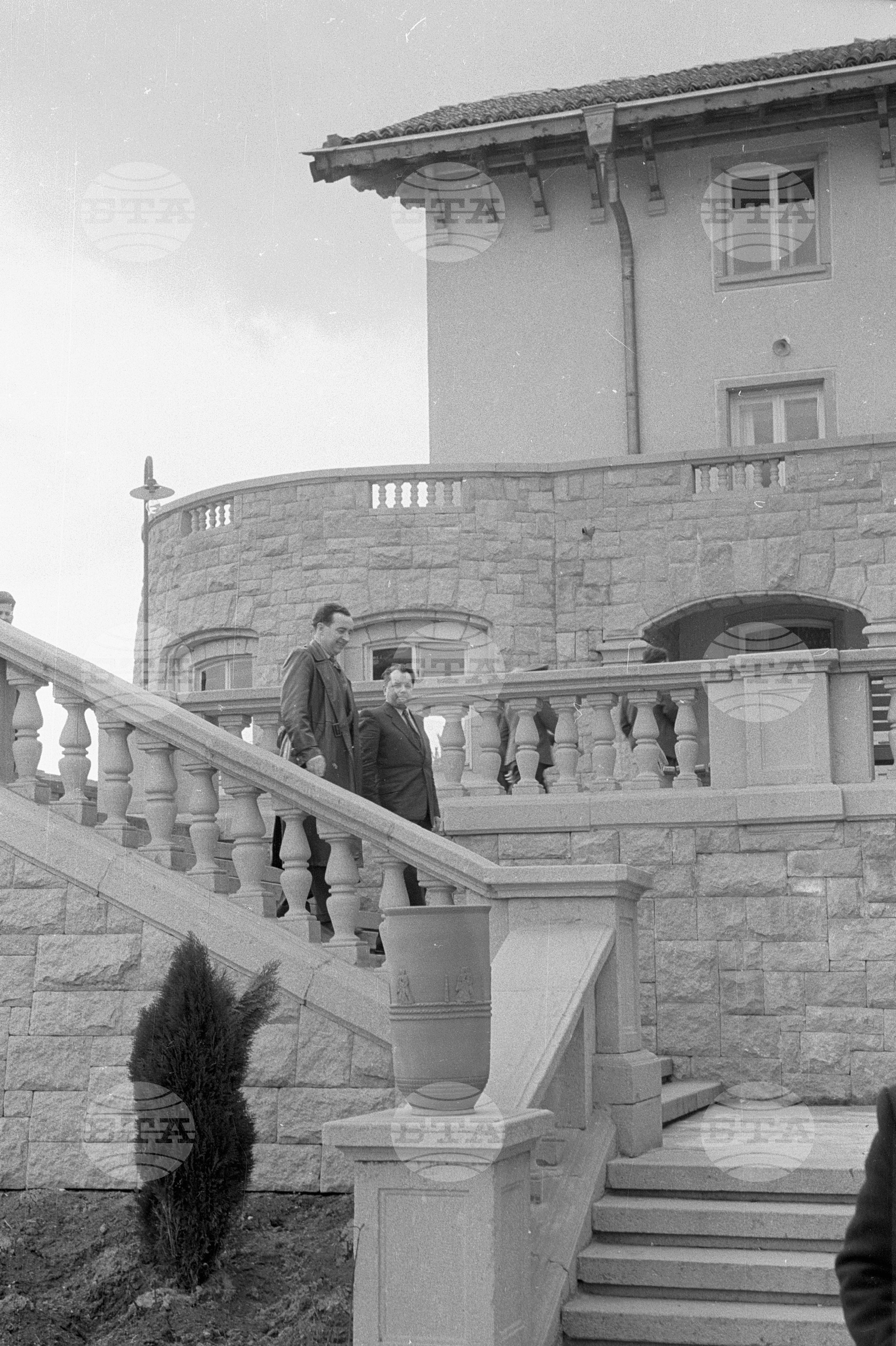 Пребиваването на чуждестранните делегати- гости на Националния съвет на Отечествения Фронт
