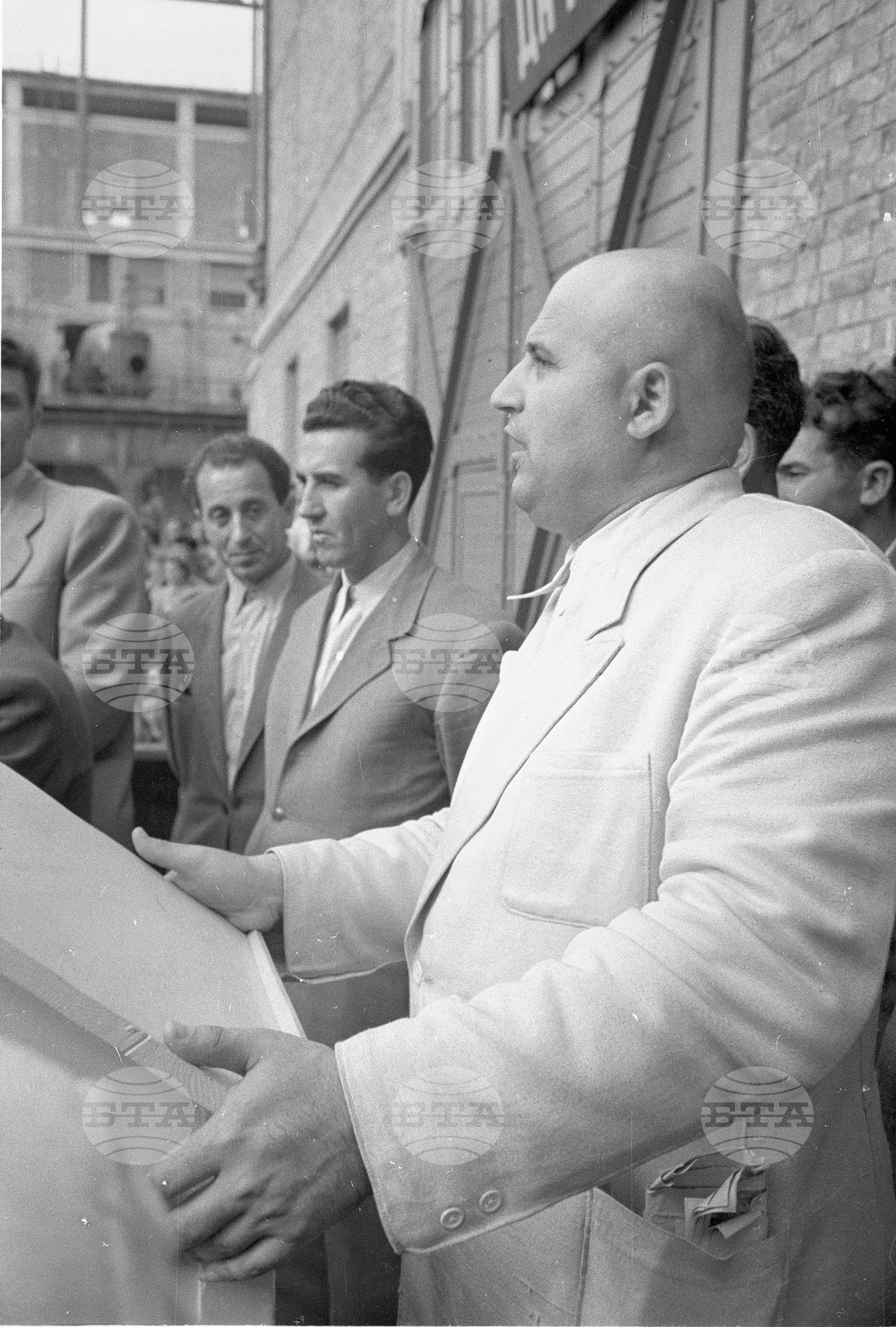 Държавен металургичен завод „Ленин“ - 1953 година - отливане на първата българска стомана