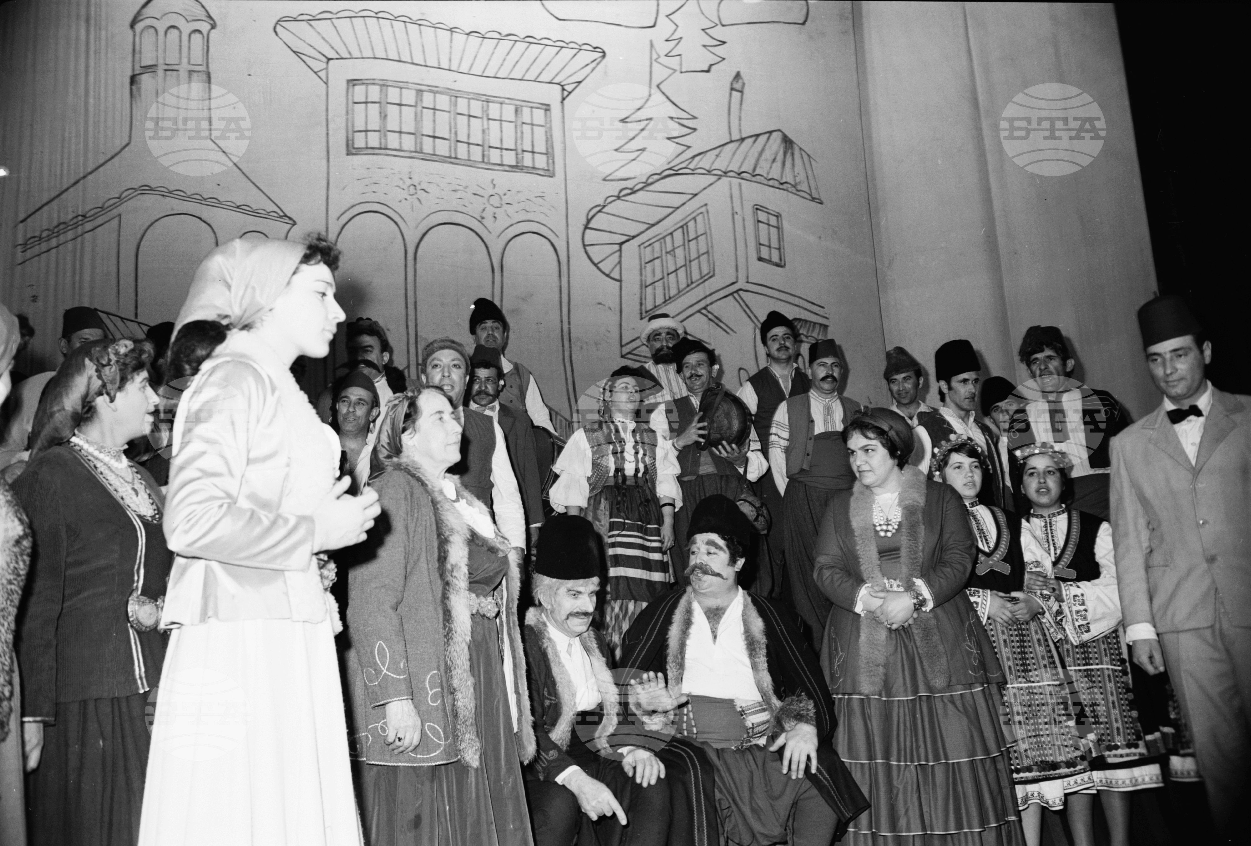 Честване на 100-годишнината на образцово народно читалище "Наука" - Троян