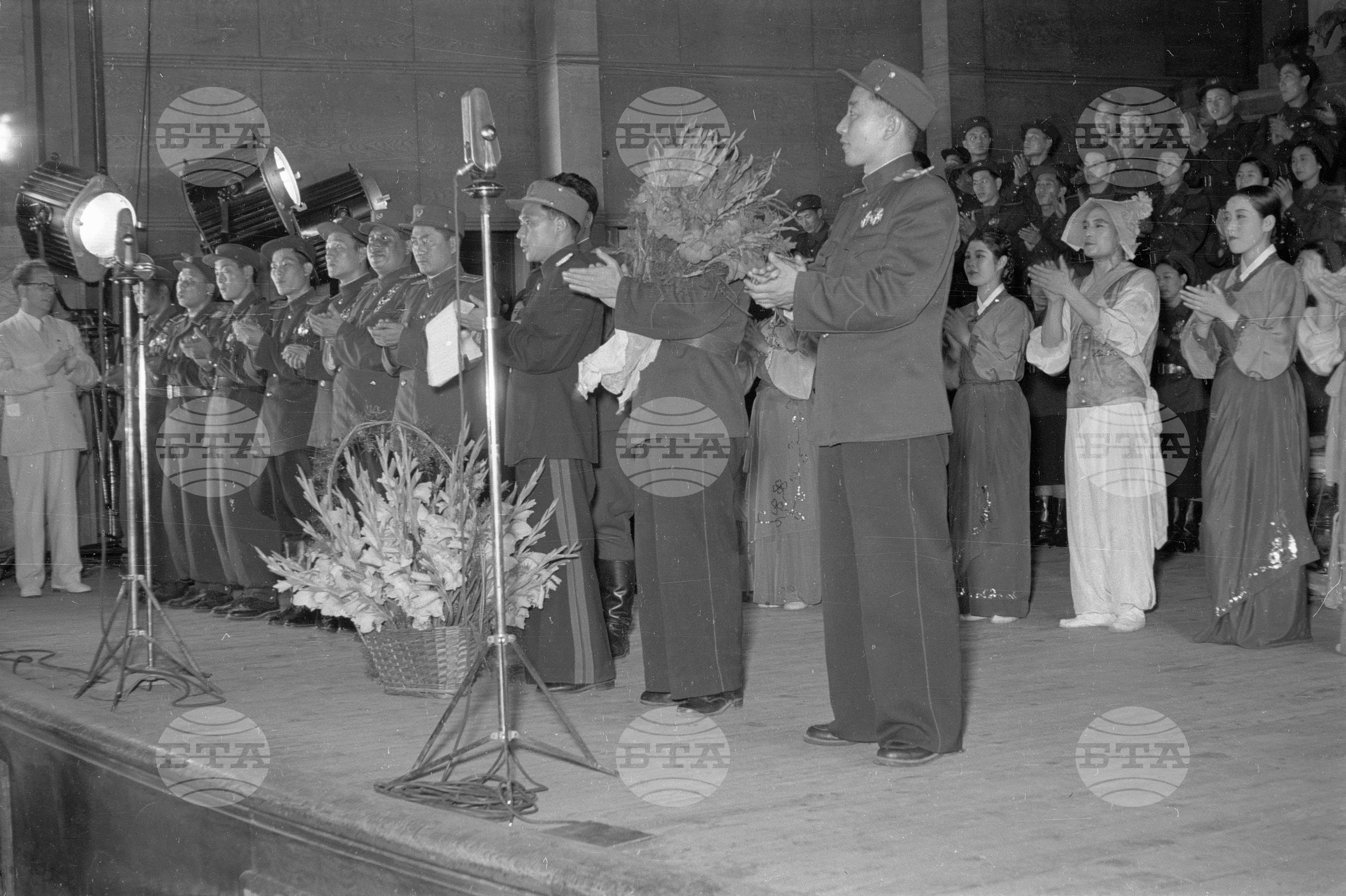 Ансамбъл за песни и танци при Корейската народна армия в България - 1953 година