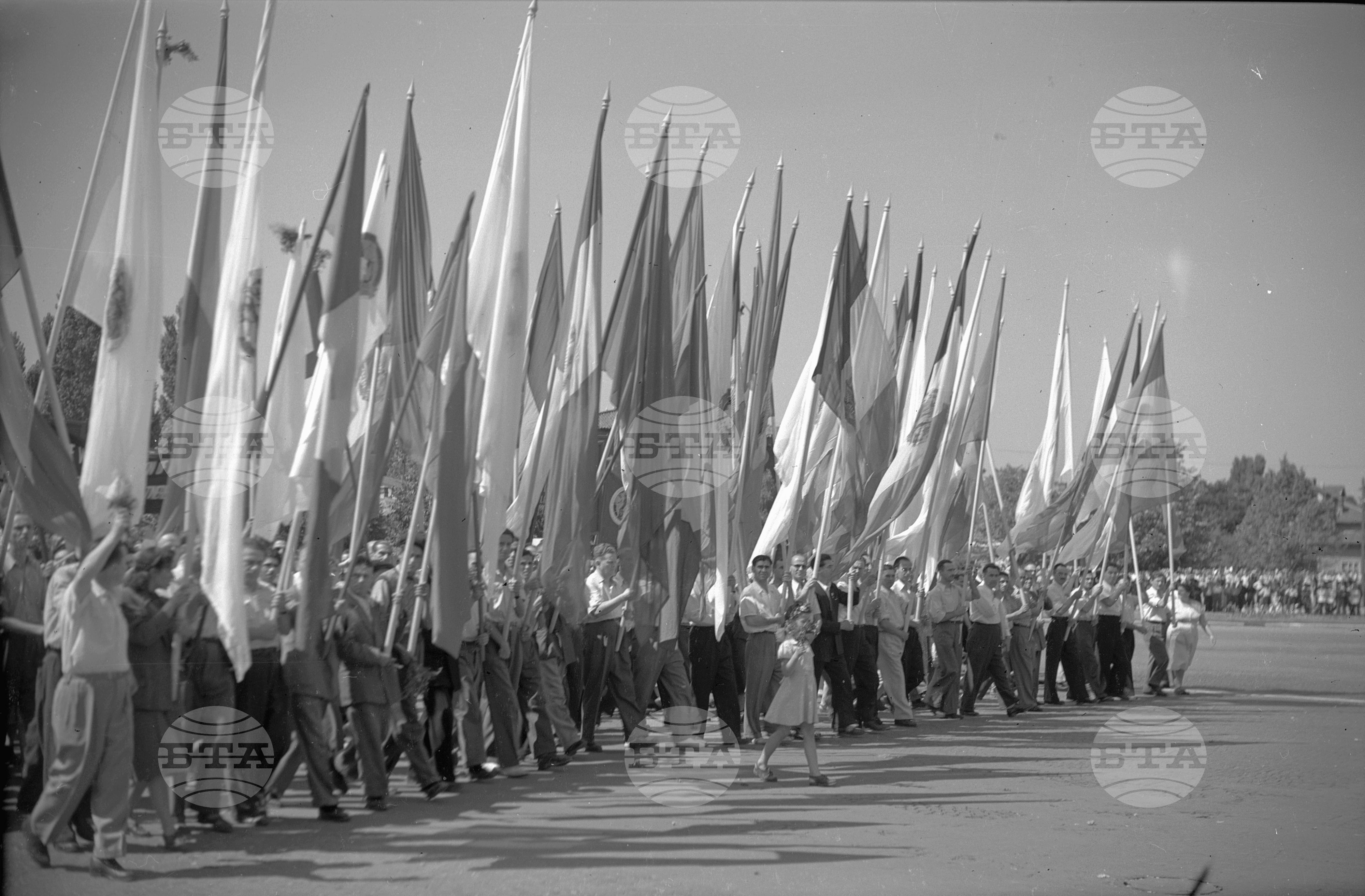 Четвърти световен фестивал на младежта и студентите за мир и дружба в Букурещ - част 7