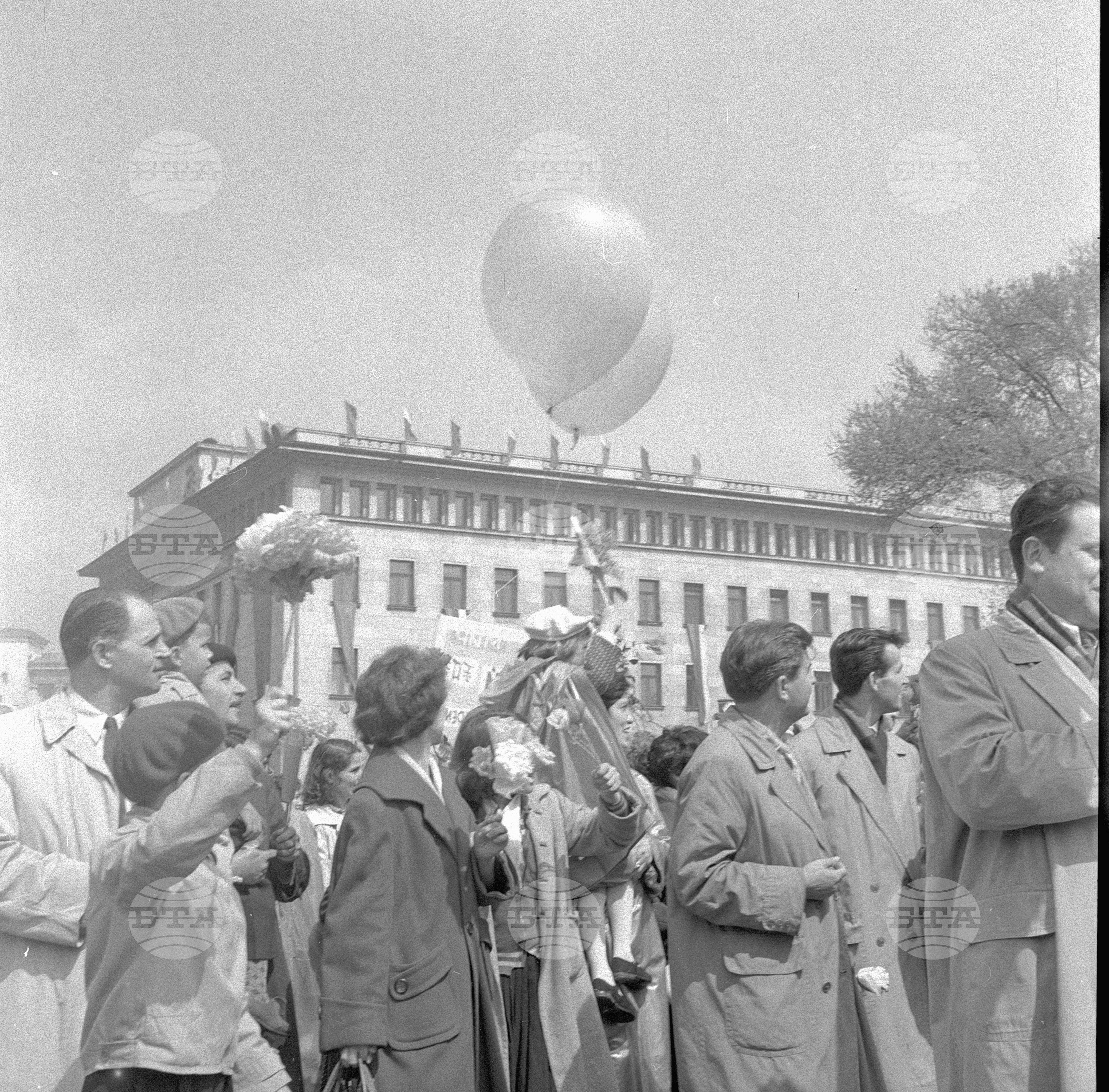 Първомайска манифестация на трудещите се в София (1961)