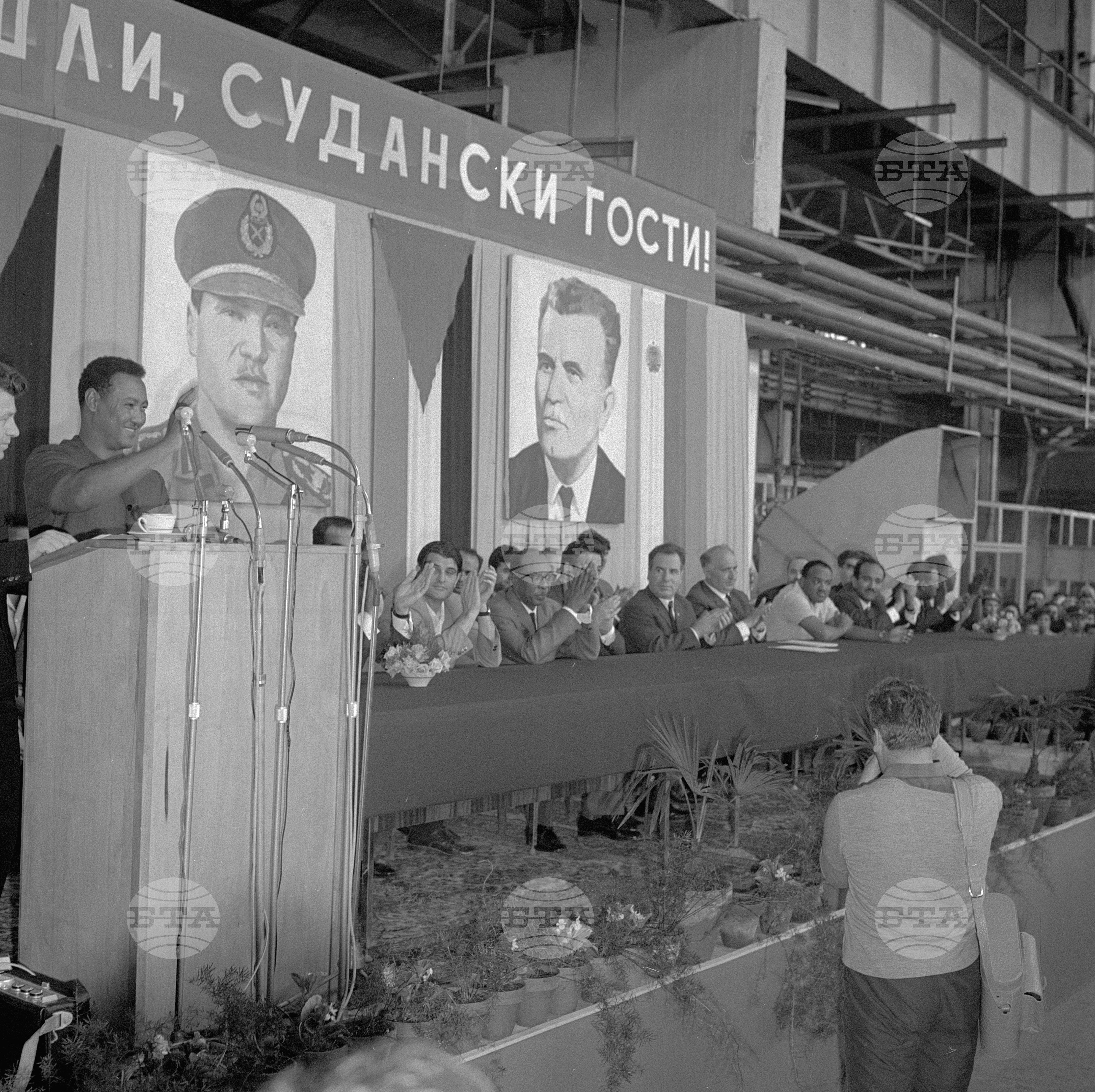 Генерал-майор Джафаар Мохамед Нимейри на посещение в България - част 1