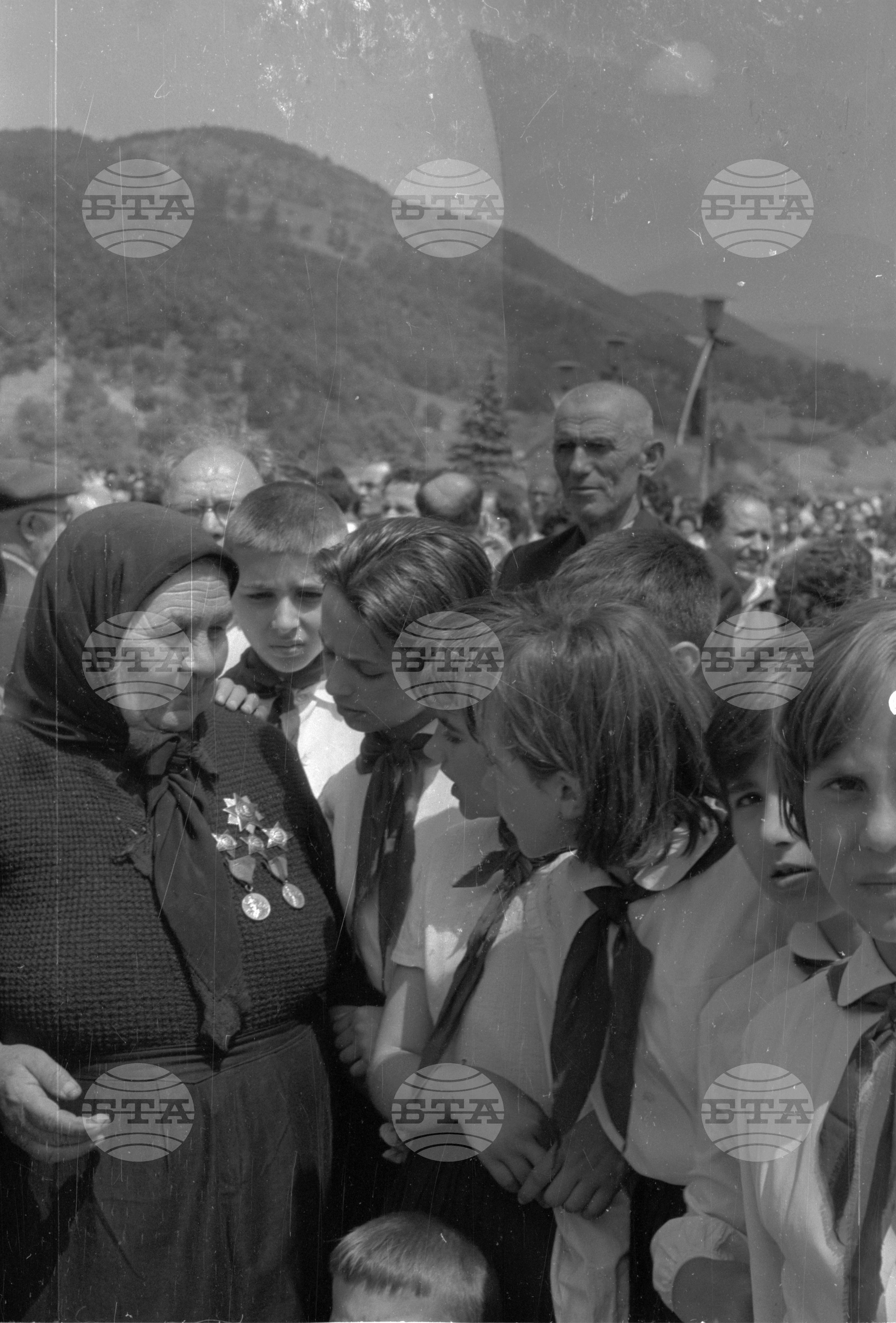 Тържествен митинг по случай 2 юни, в местността Жерково, Софийски окръг част 2