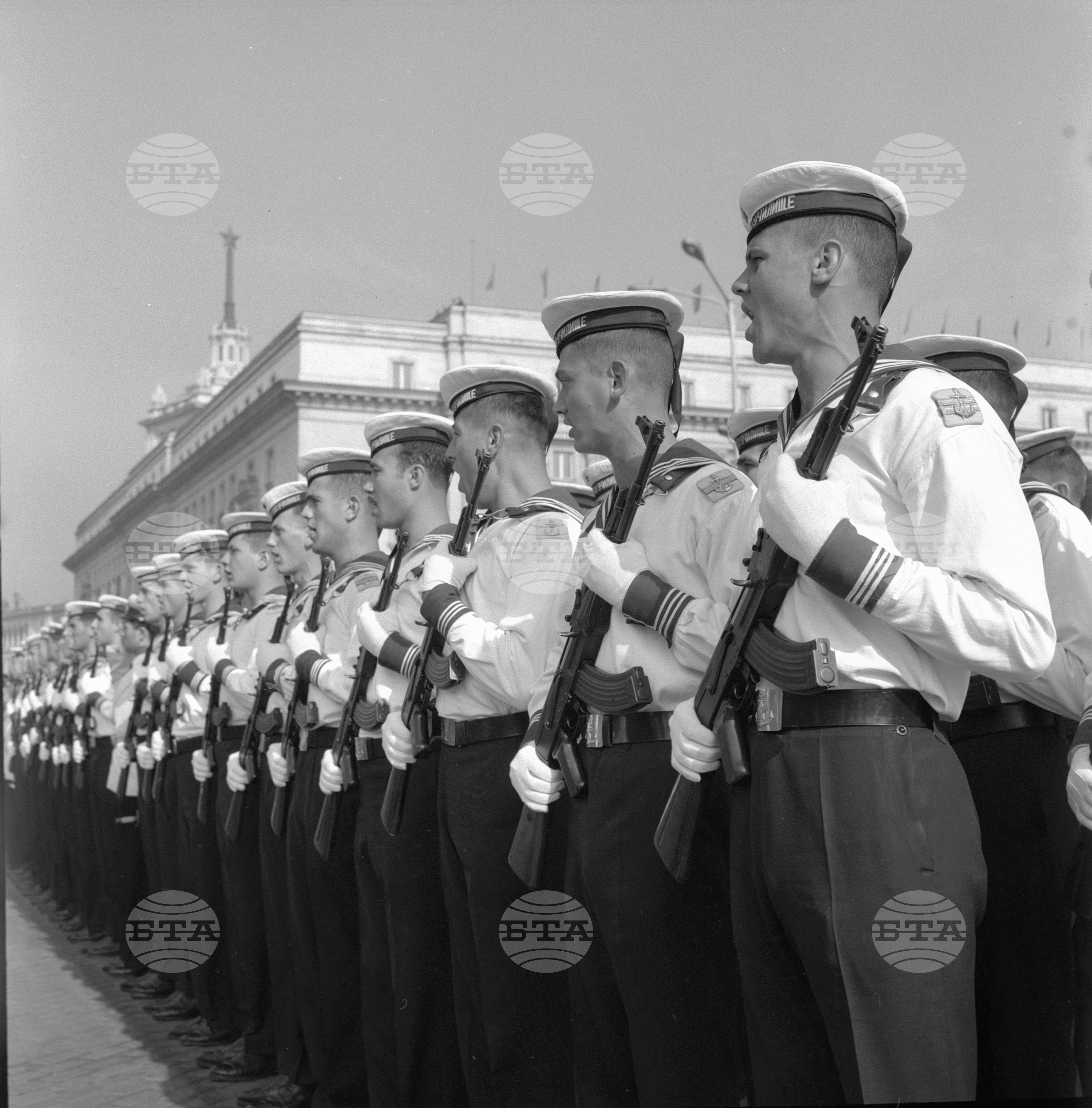 Деветосептемврийска манифестация в Столицата - 1966 година