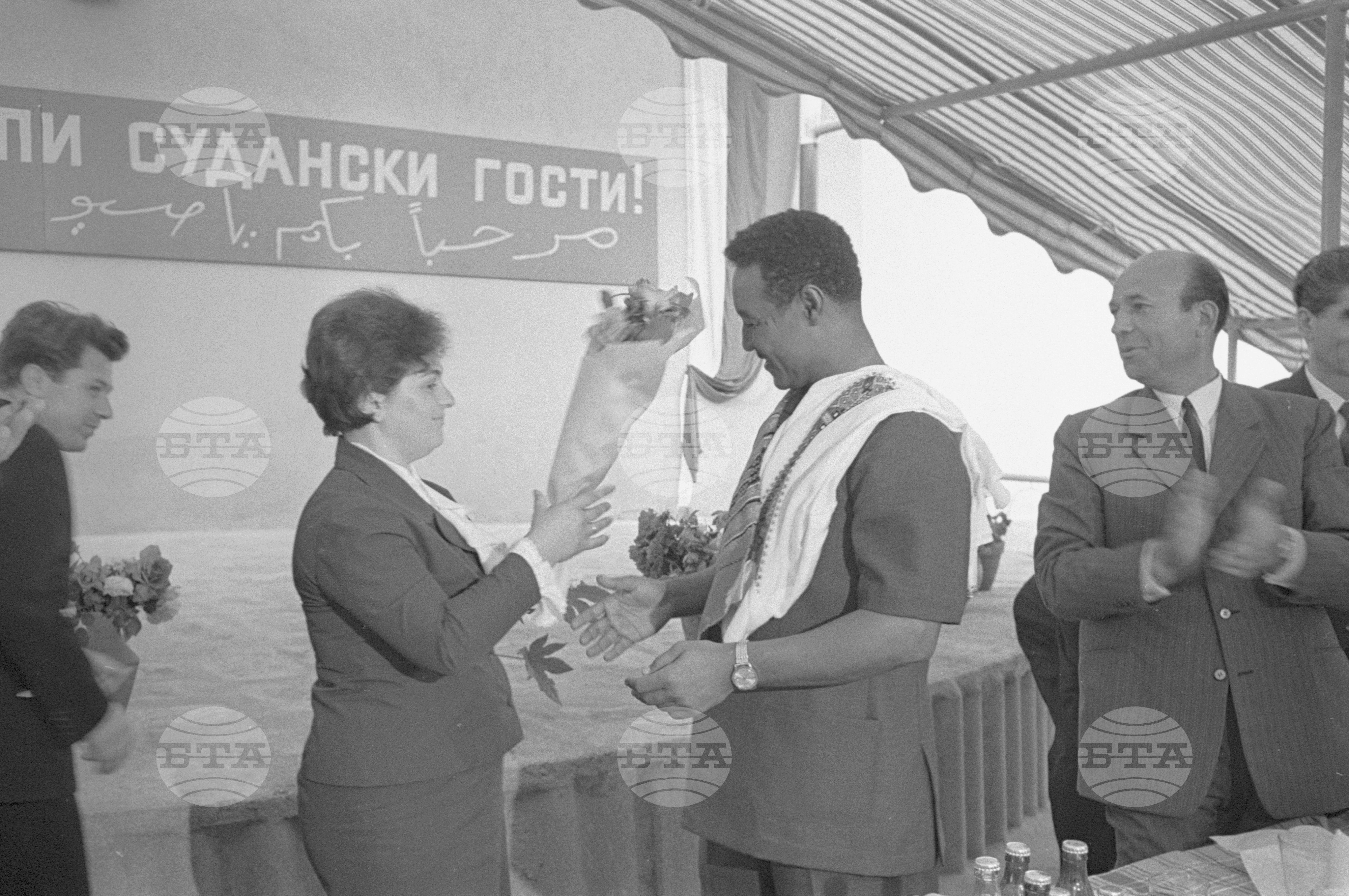 Генерал-майор Джафаар Мохамед Нимейри на посещение в България - част 4