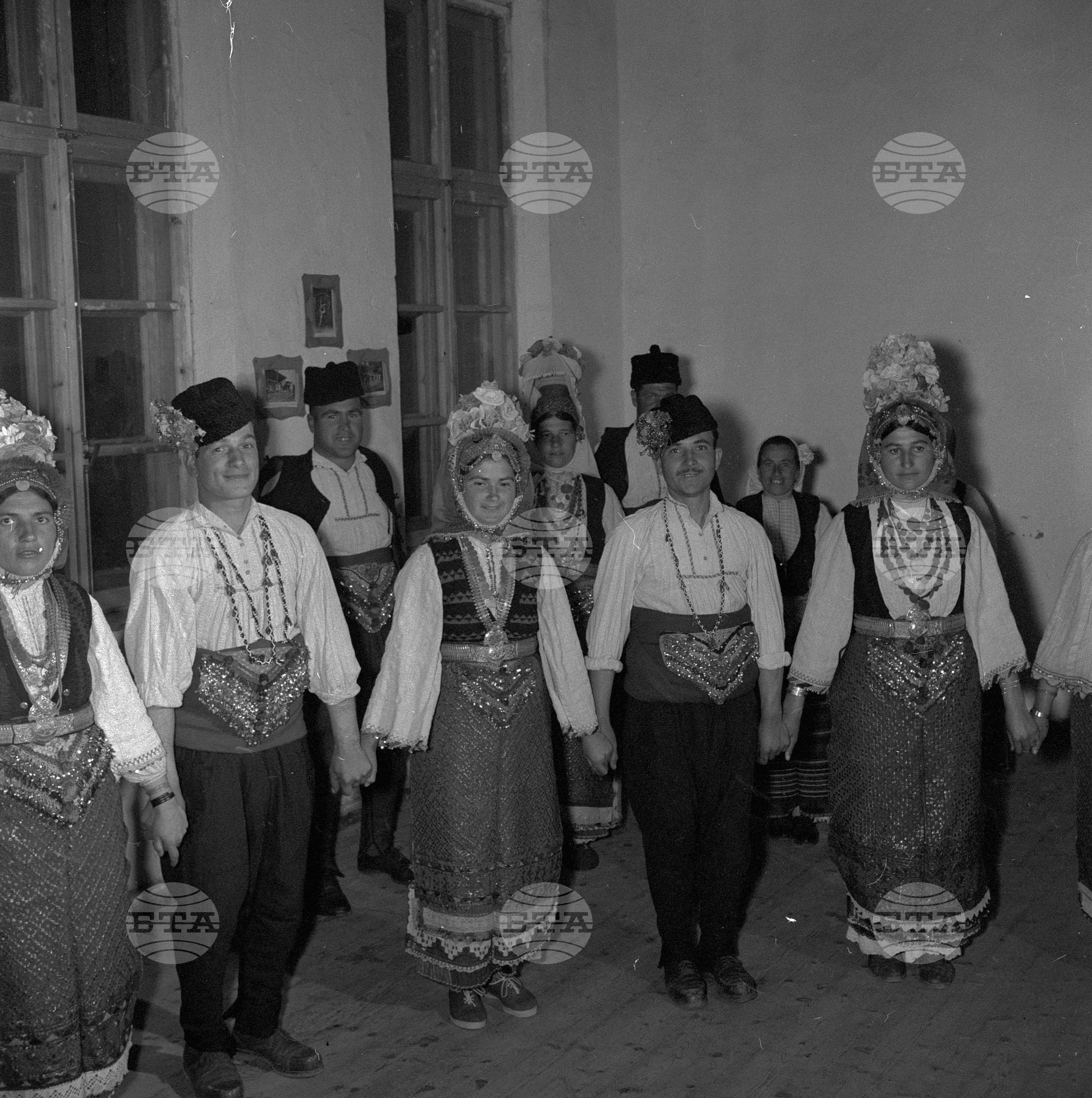 При самодейците от село Подвис, Бургаски окръг