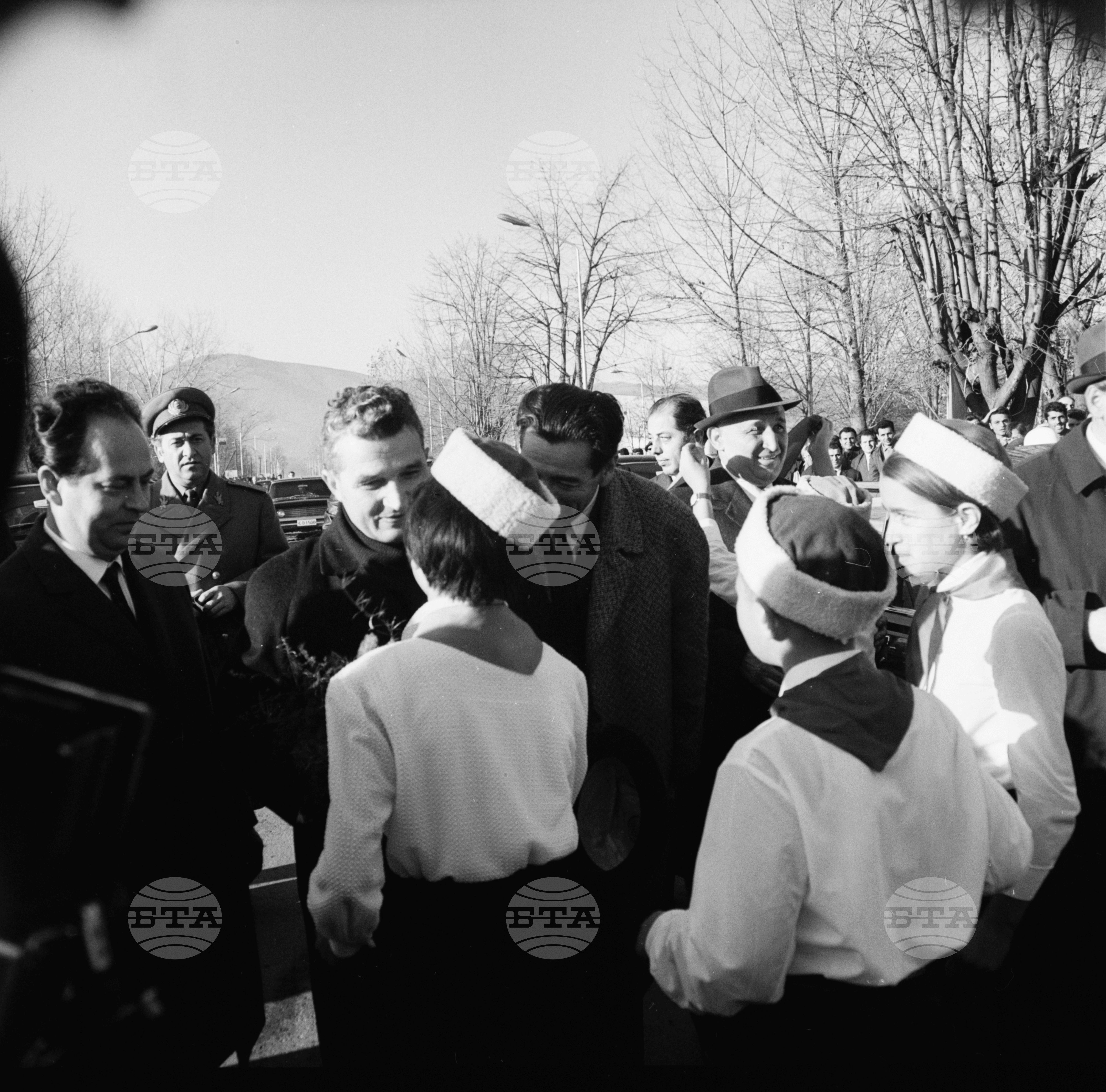 Посещение на румънската партийно-правителствена делегация начело с Николае Чаушеску - част 3