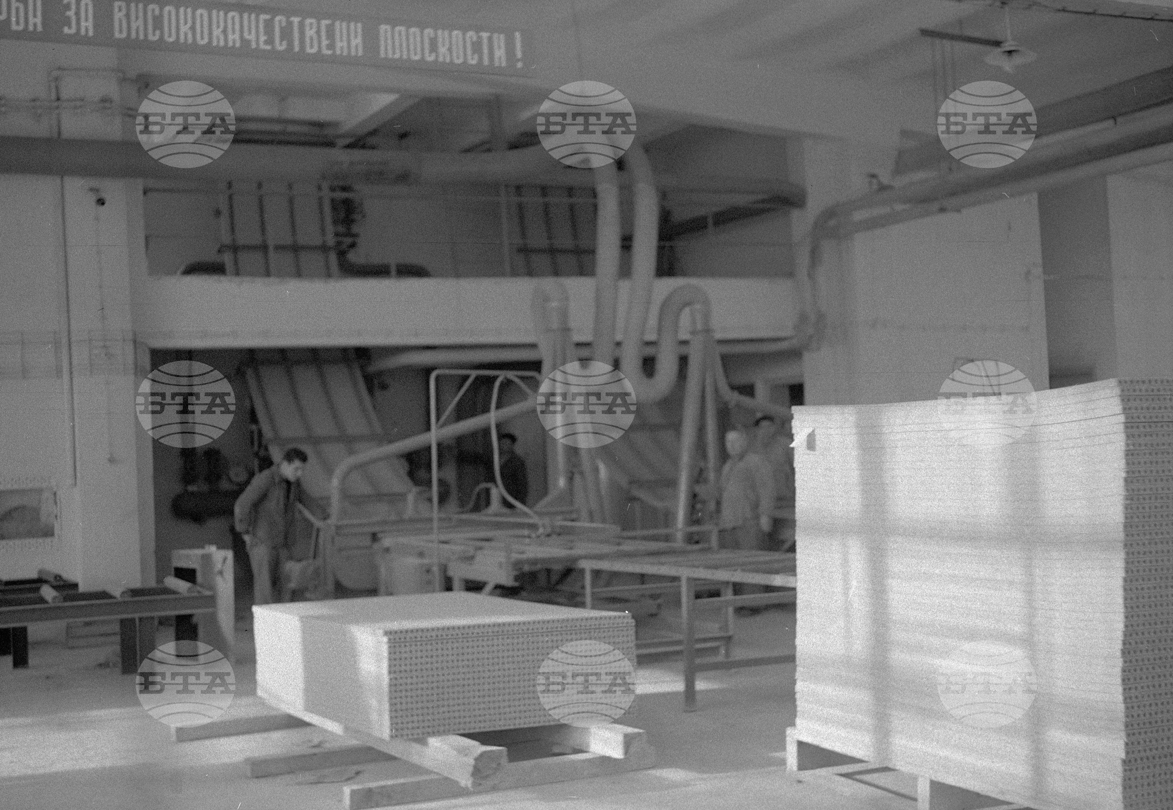 Нов цех за фурнировани плоскости към ДИП "Лонгоза" град Червен бряг