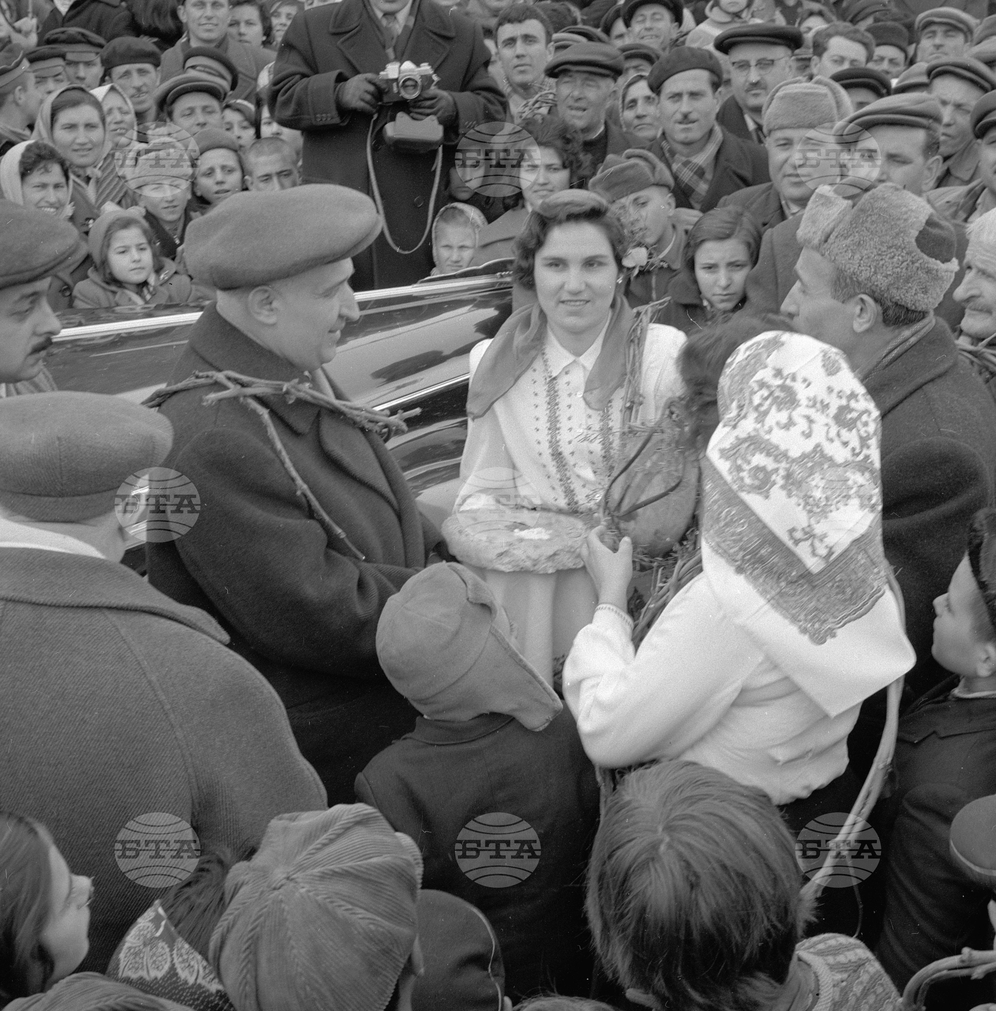 Посещението на другаря Тодор Живков в Плевен и окръга по случай празника на лозаря "Трифон Зарезан"