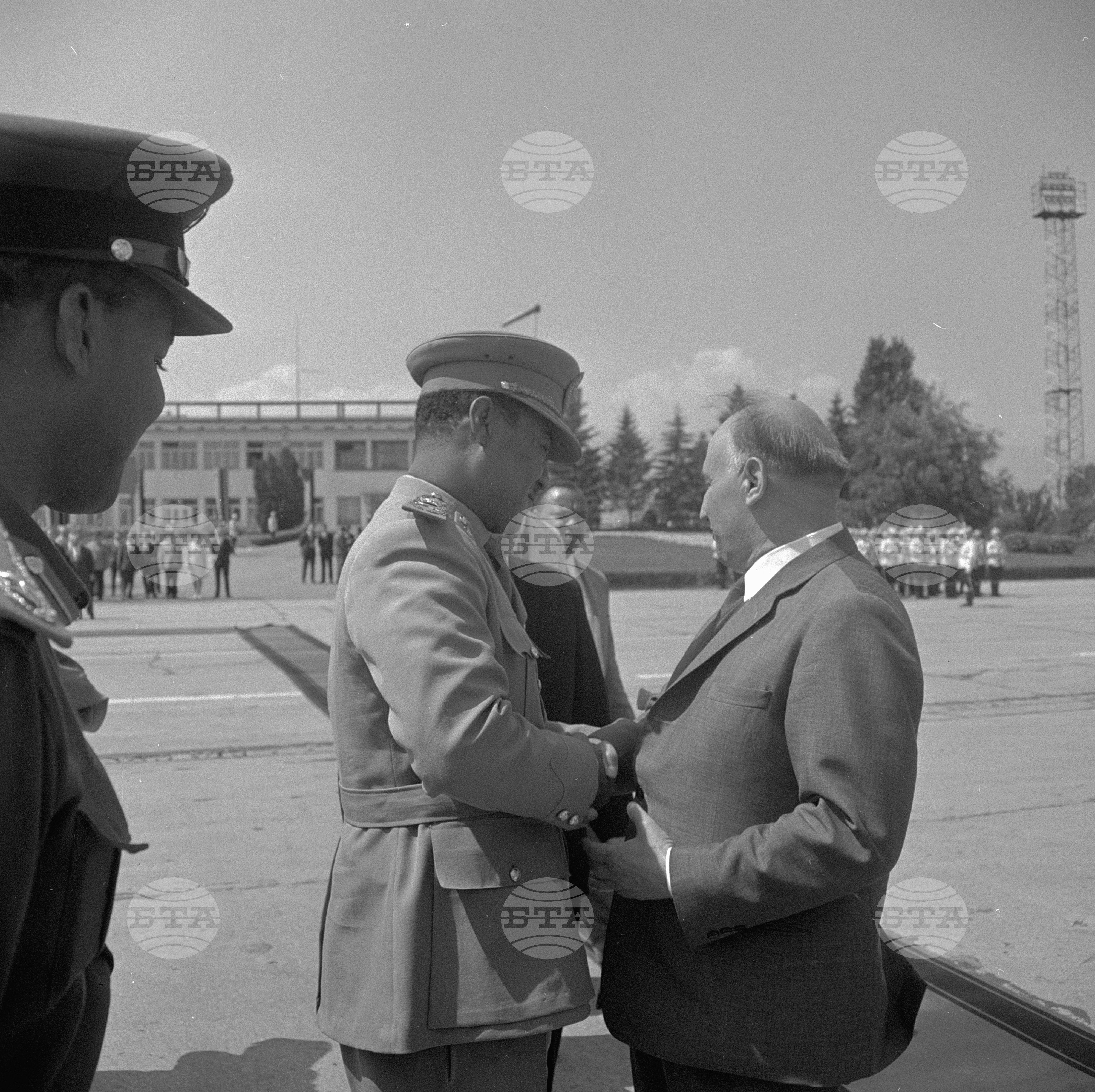 Генерал-майор Джафаар Мохамед Нимейри на посещение в България - част 4