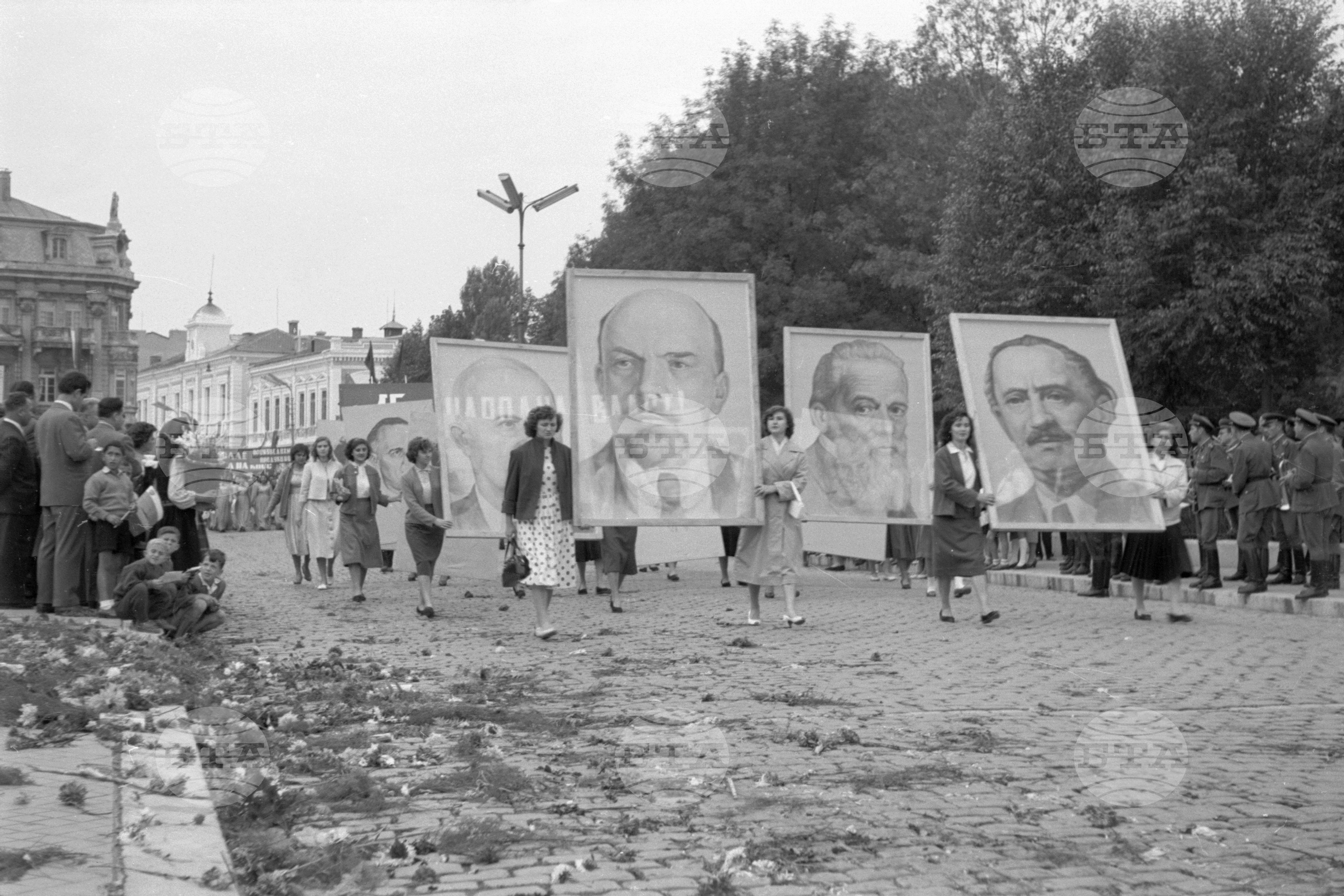 Деветосептемврийската манифестация на трудещите се в град Русе