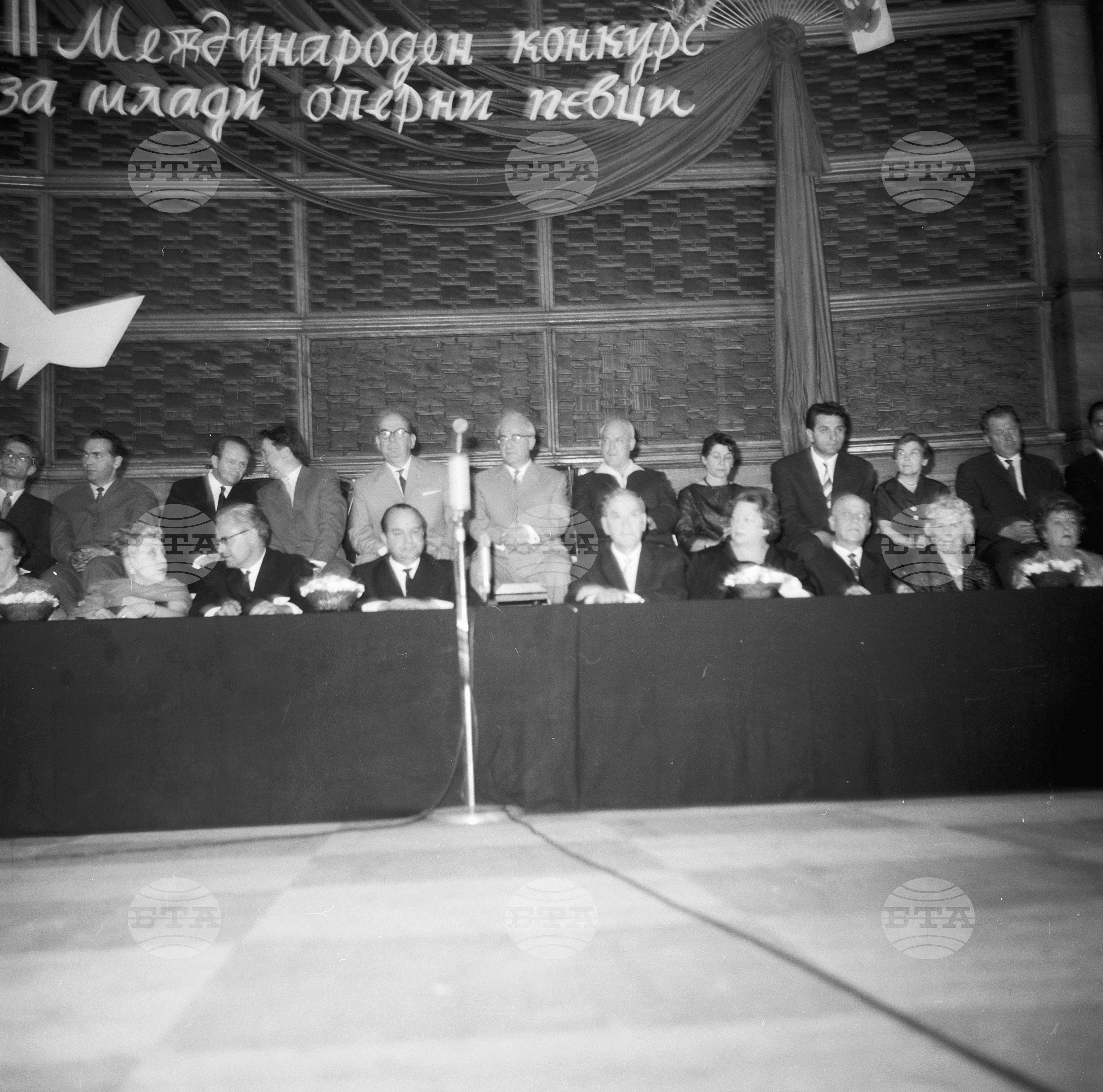 Тържествен заключителен концерт на лауреатите на втория международен конкурс за млади оперни певци и награждаването им