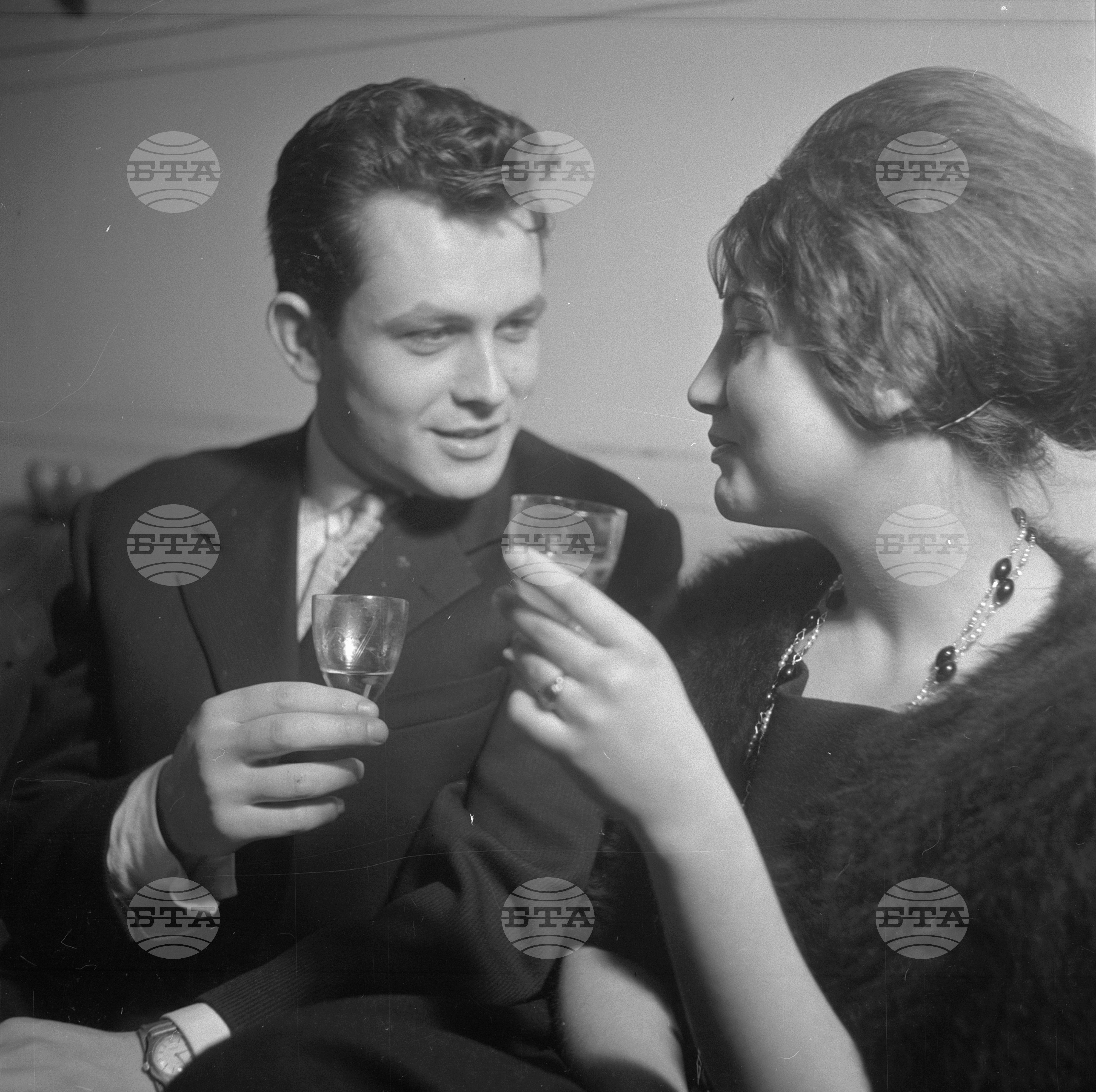 Новогодишната нощ, даваща началото на 1963 година