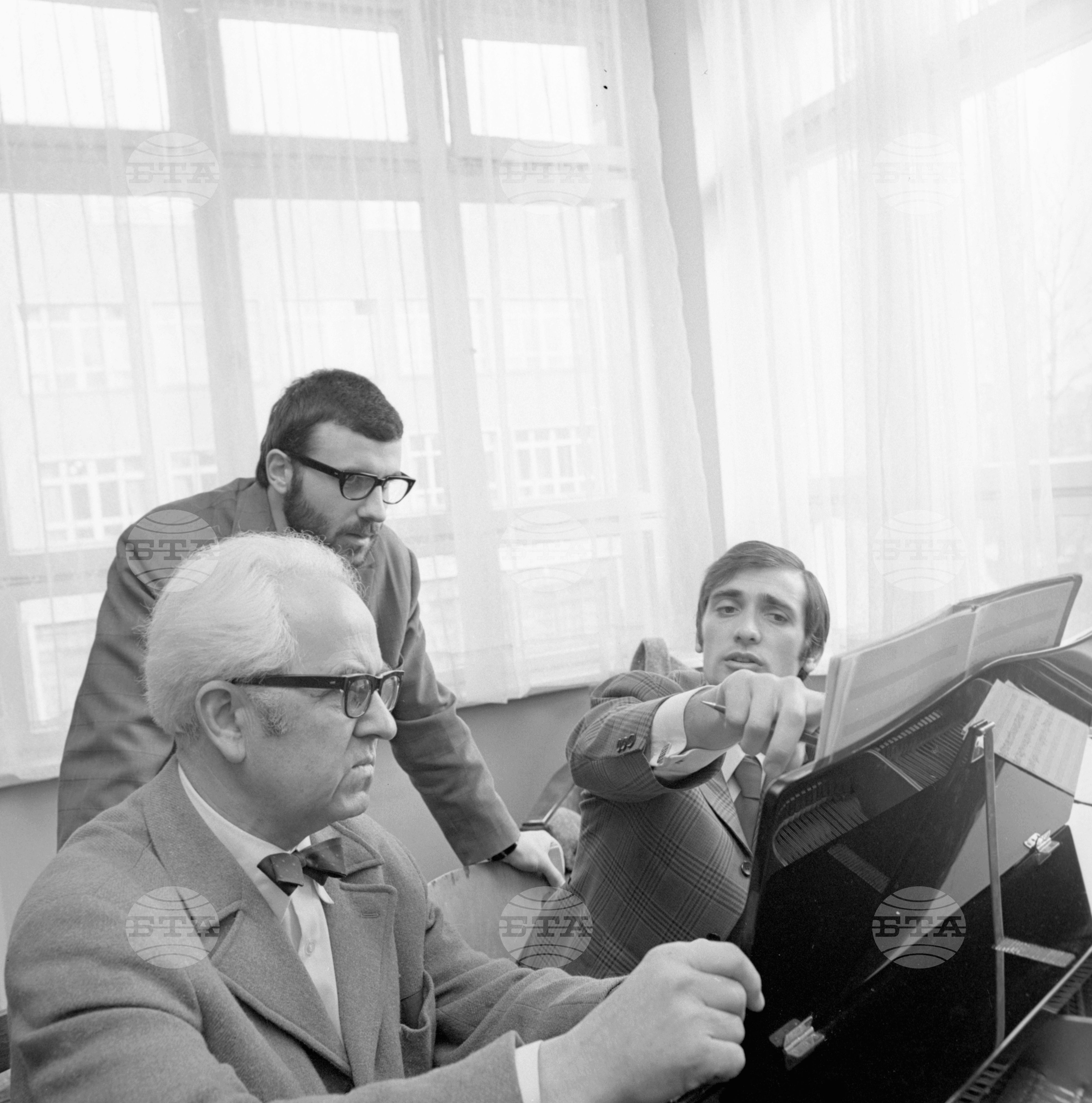 Българска държавна консерватория - час при проф. Марин Големинов