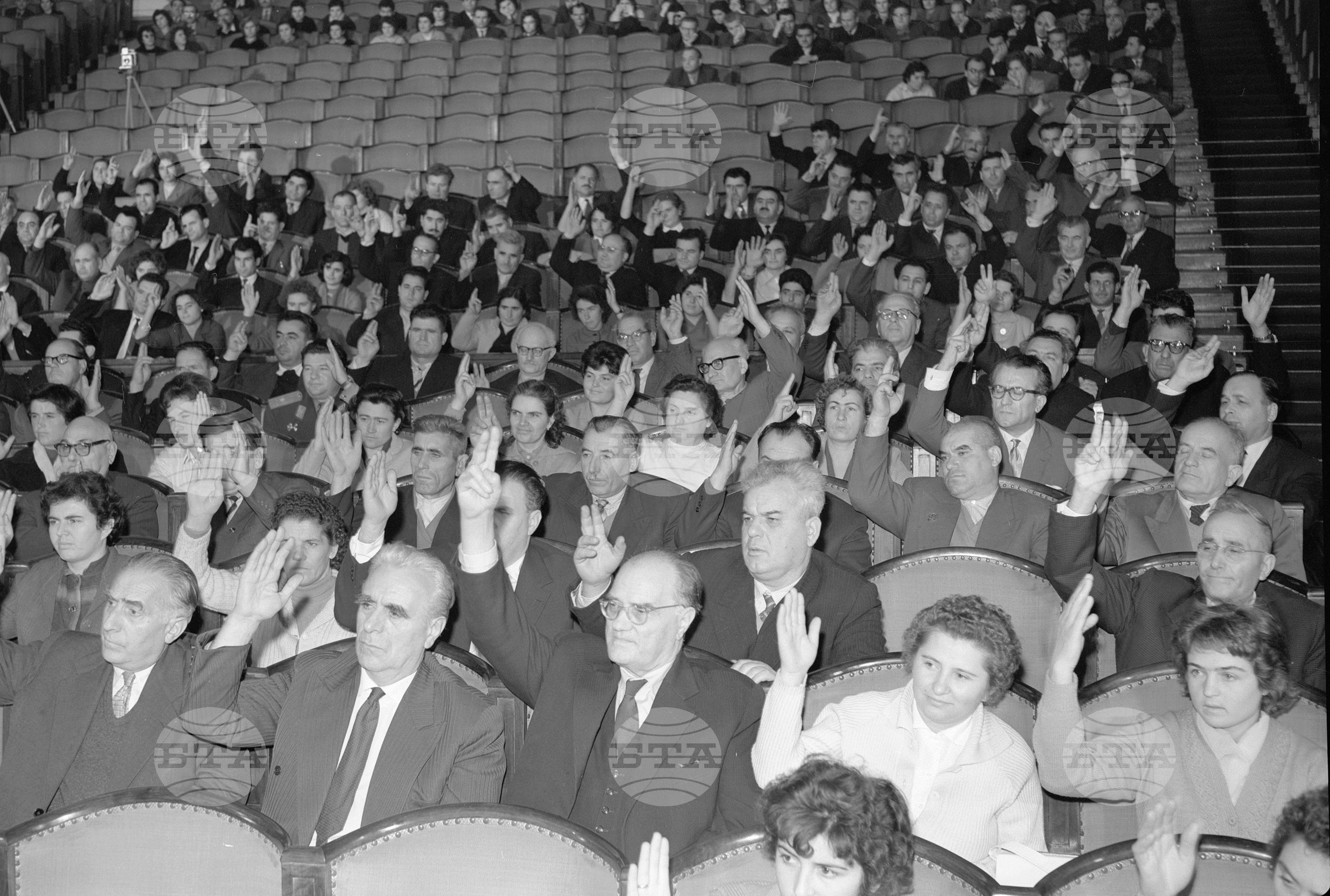 Трета сесия на четвъртото Народно събрание 1962 година