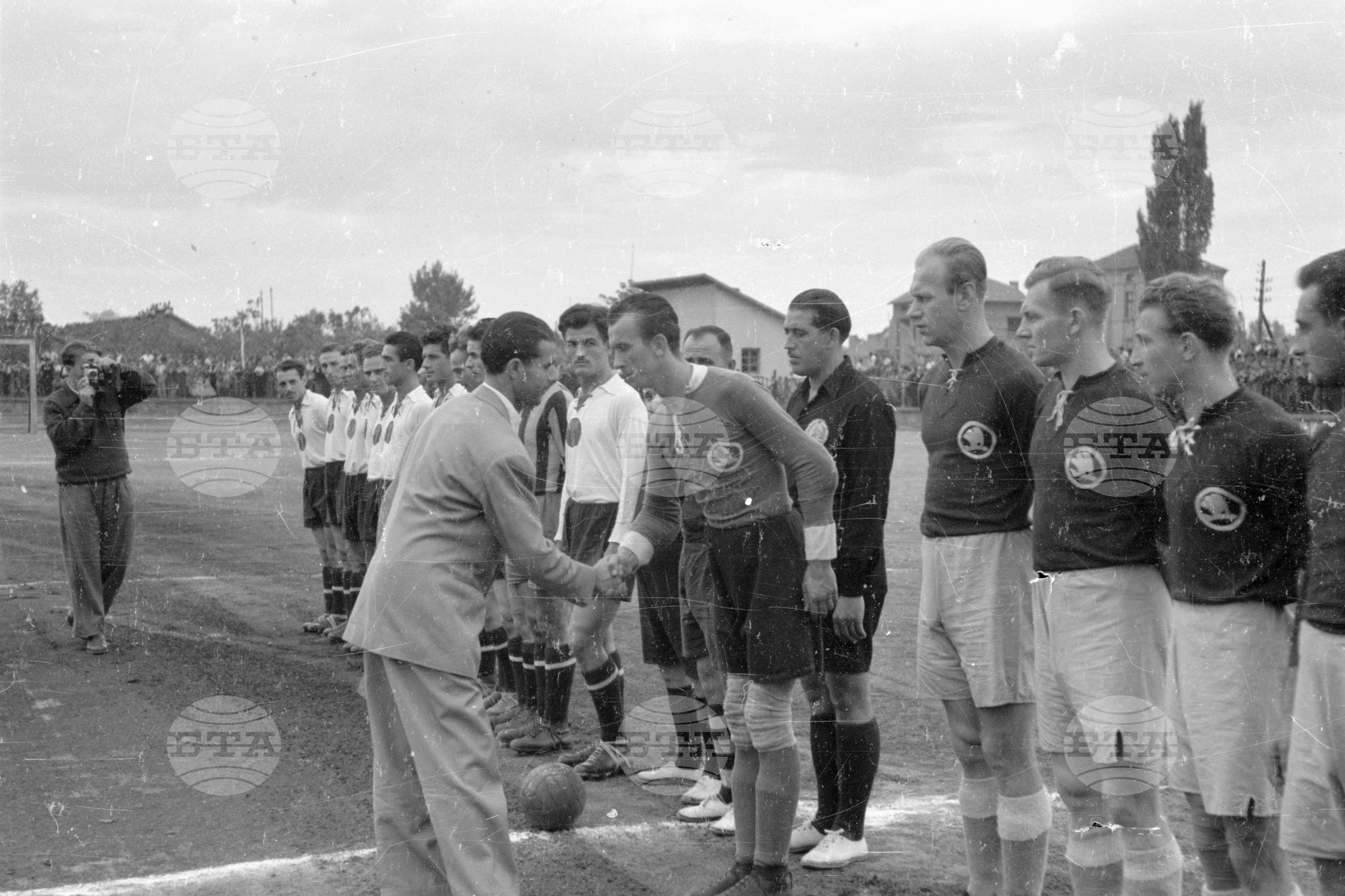 Чехословашки футболен отбор в Пловдив, 1951