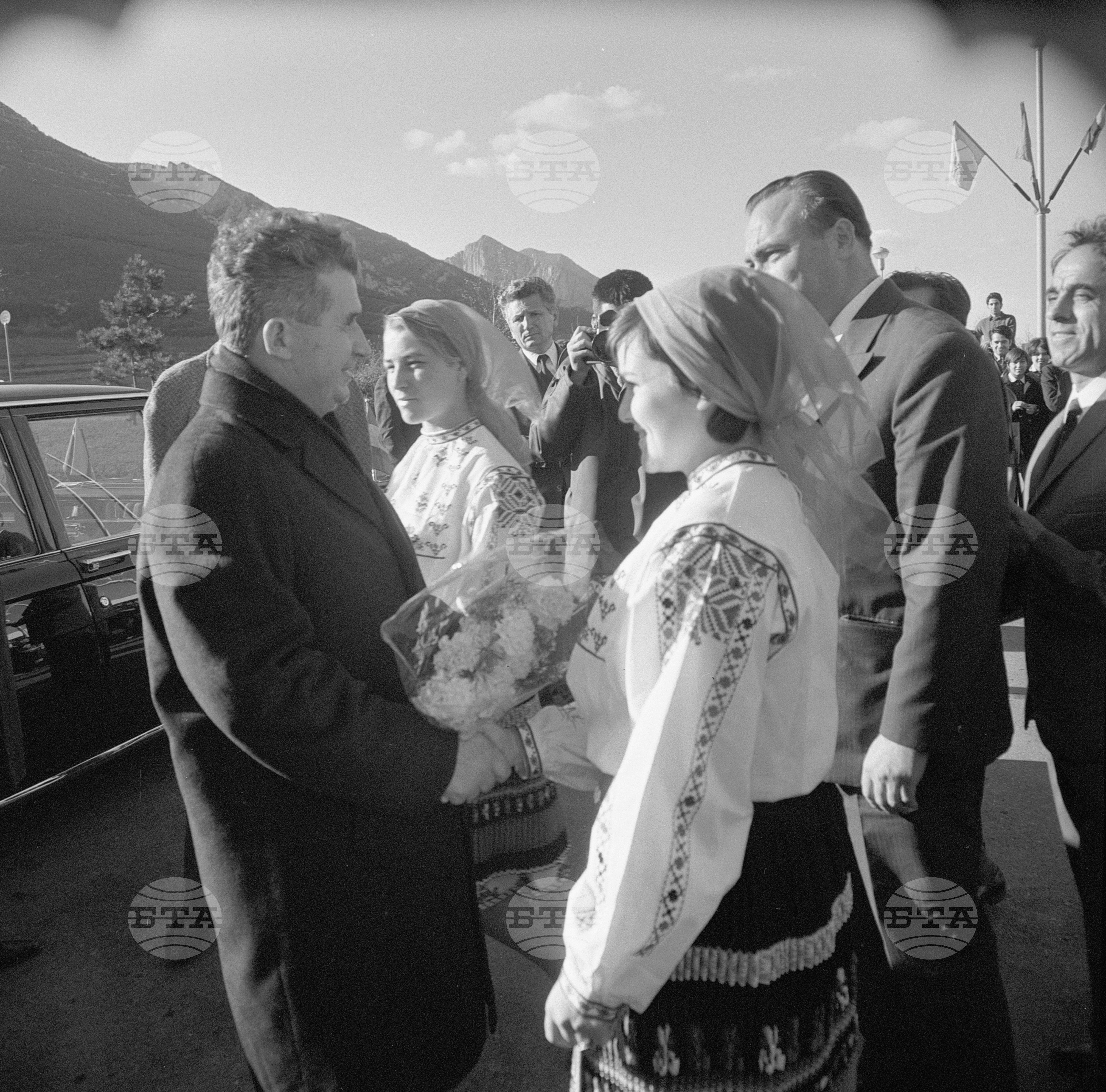 Посрещане на румънската партийно-правителствена делегация във Враца