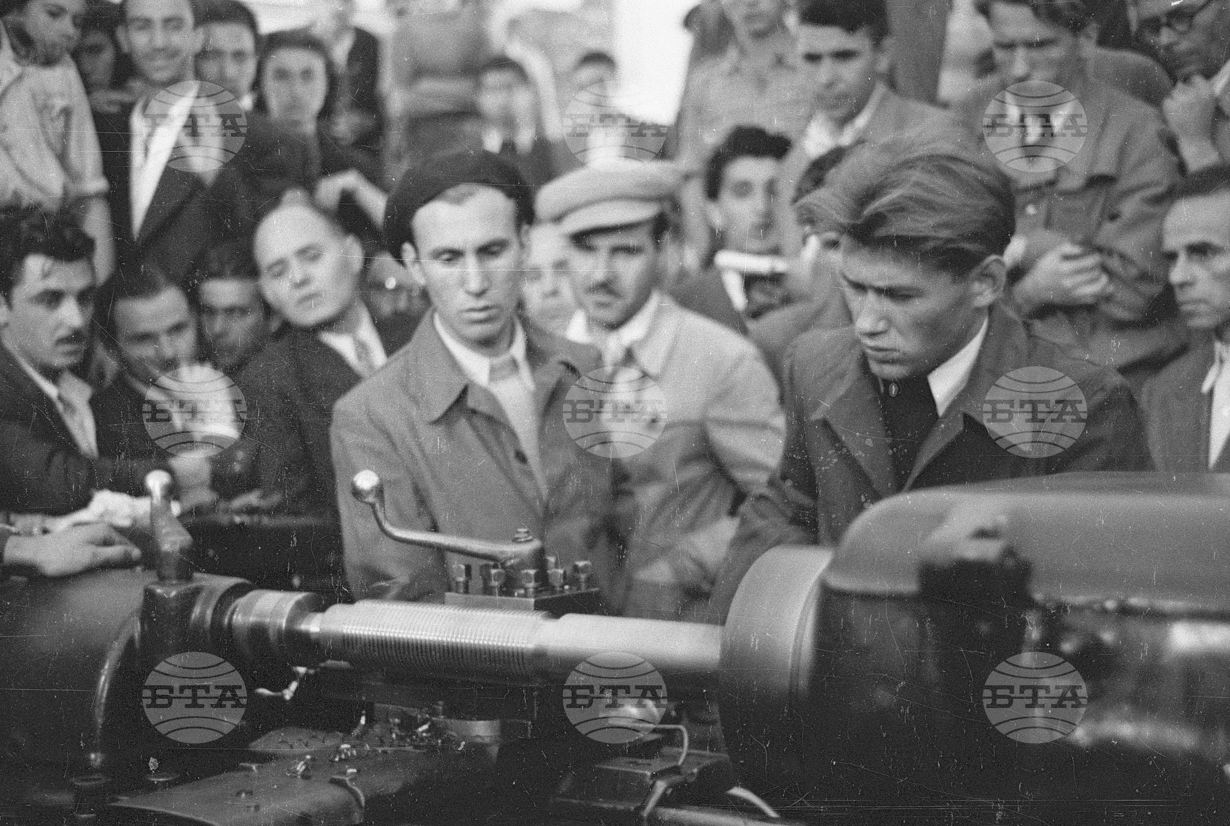 Съветските гости по време на месеца на Съветската дружба, 1951 година - Чекирьов, Скрябин и други
