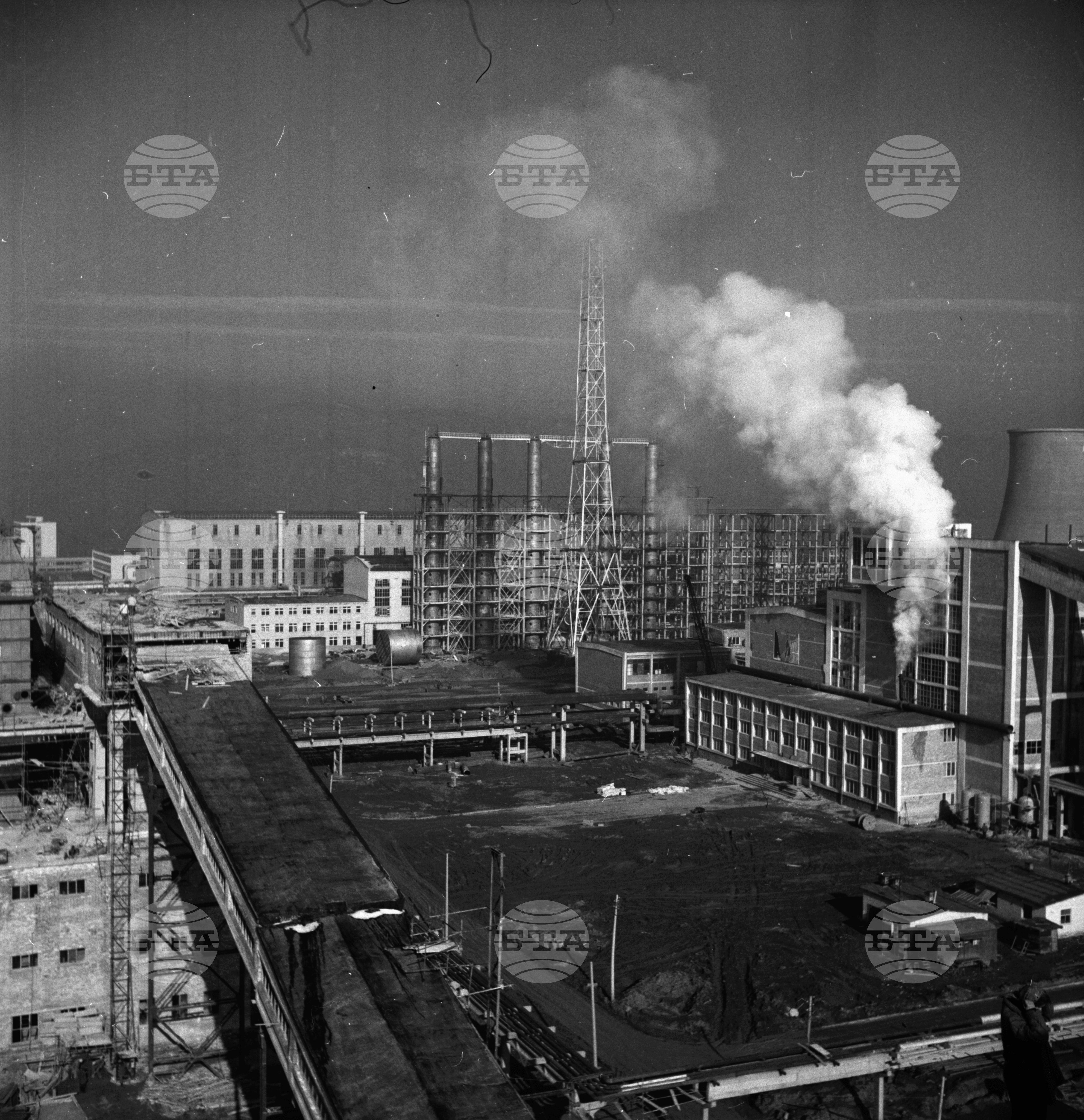 На строежа на Азотно-торовия завод край Стара Загора 1962 година част 9