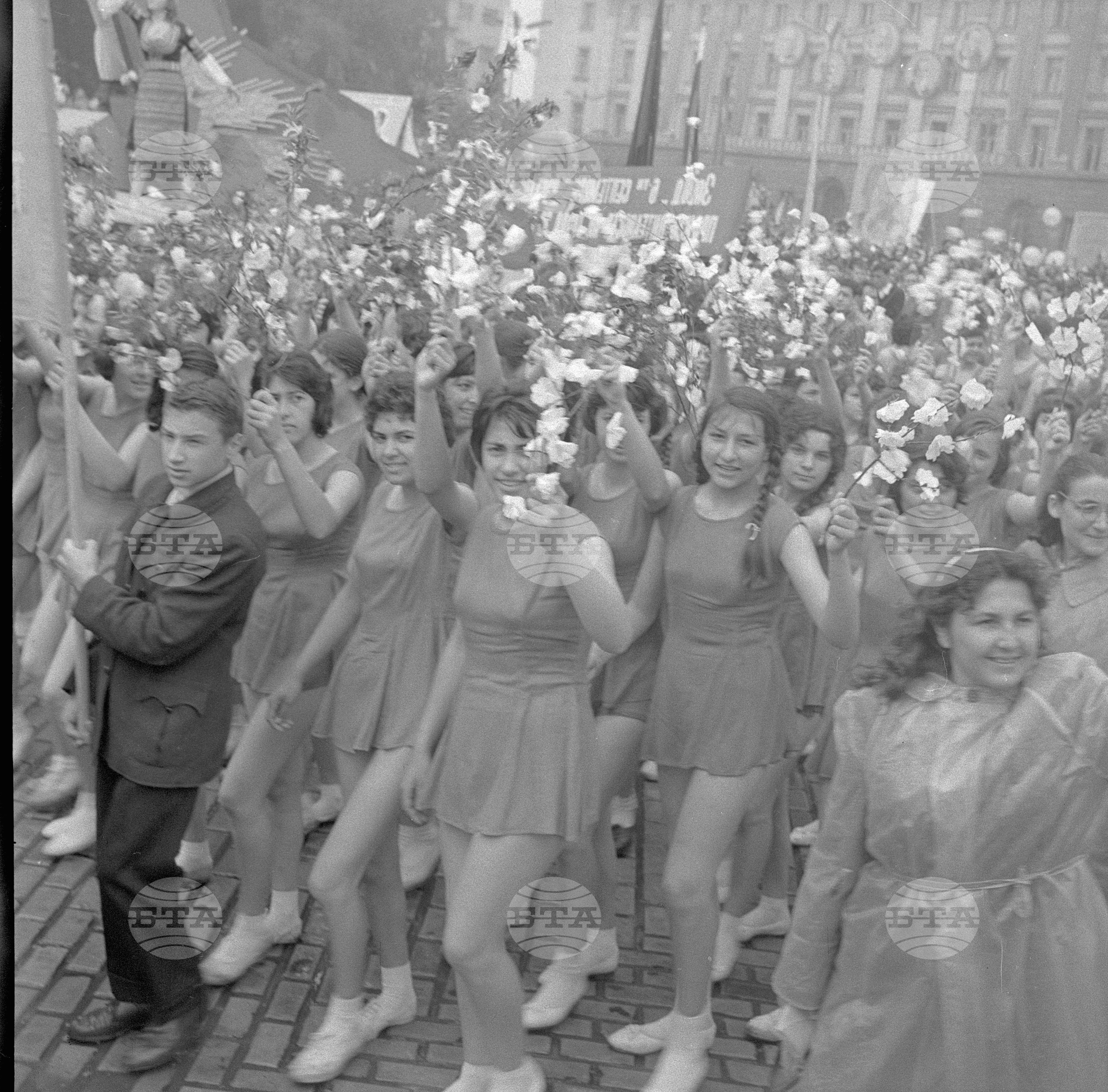 Първомайска манифестация на трудещите се в София (1961)