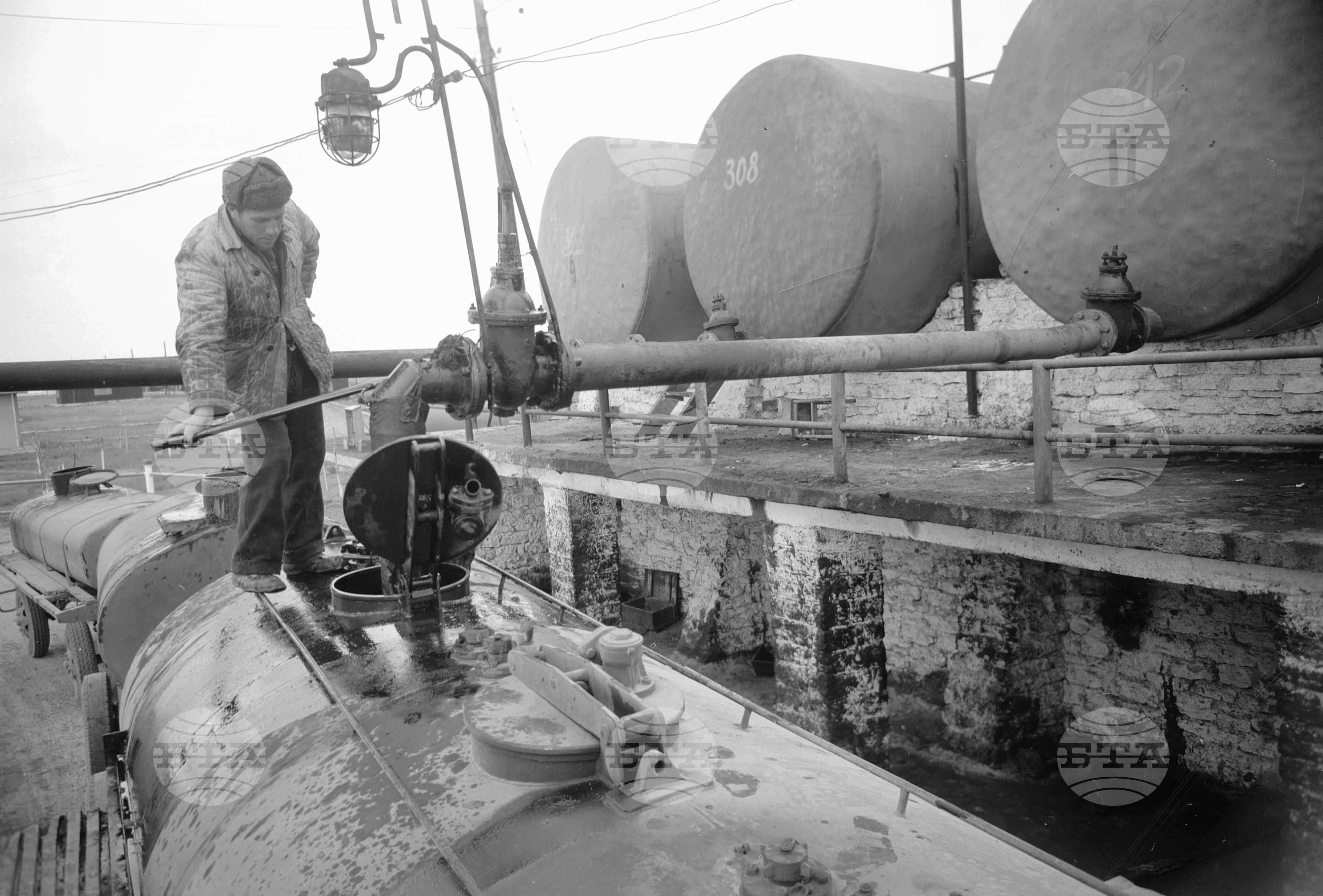 Държавно предприятие за добив на нефт и газ - село Шабла, 1959 година