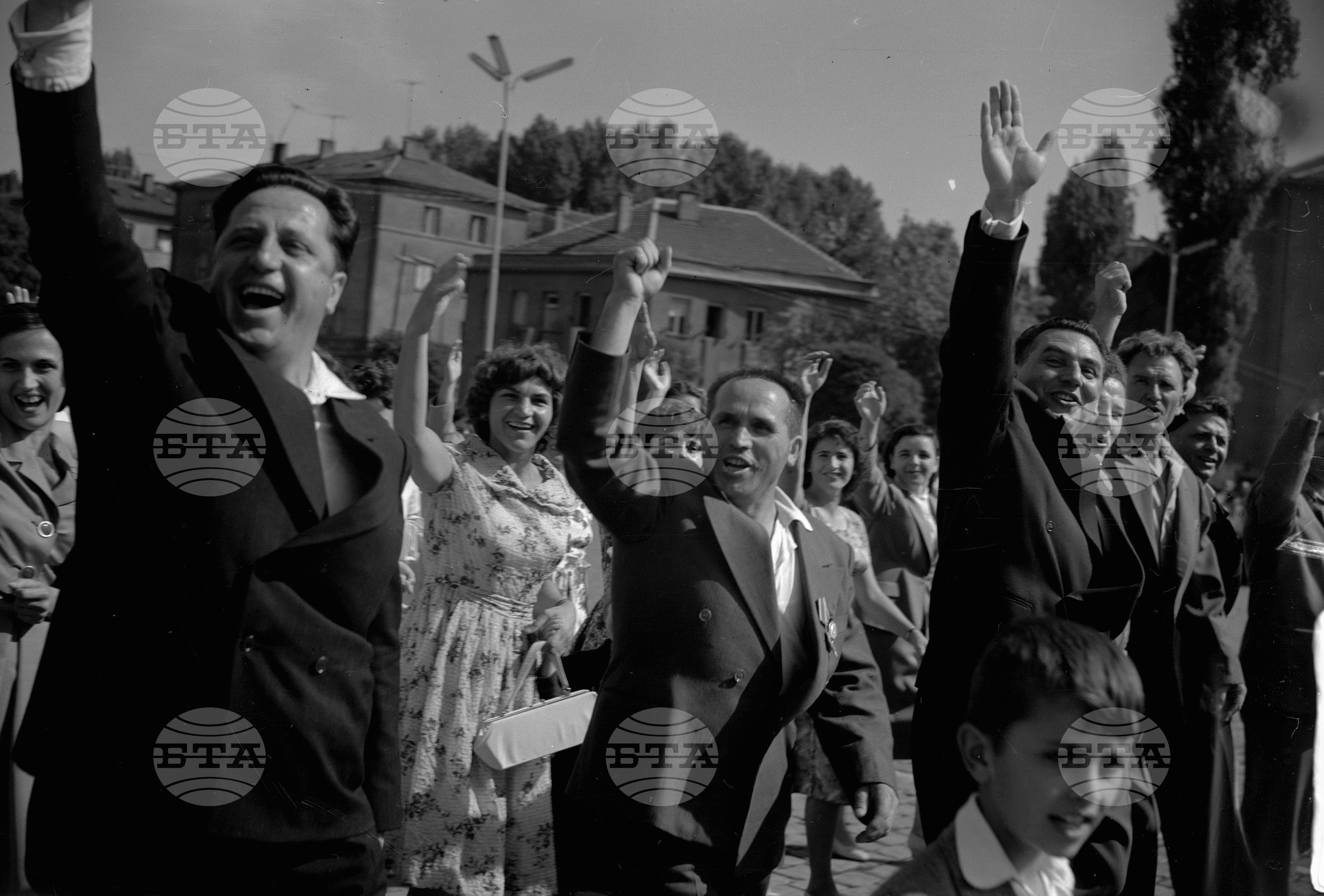 Деветосептемврийската манифестация на трудещите се в Димитрово (днес Перник)