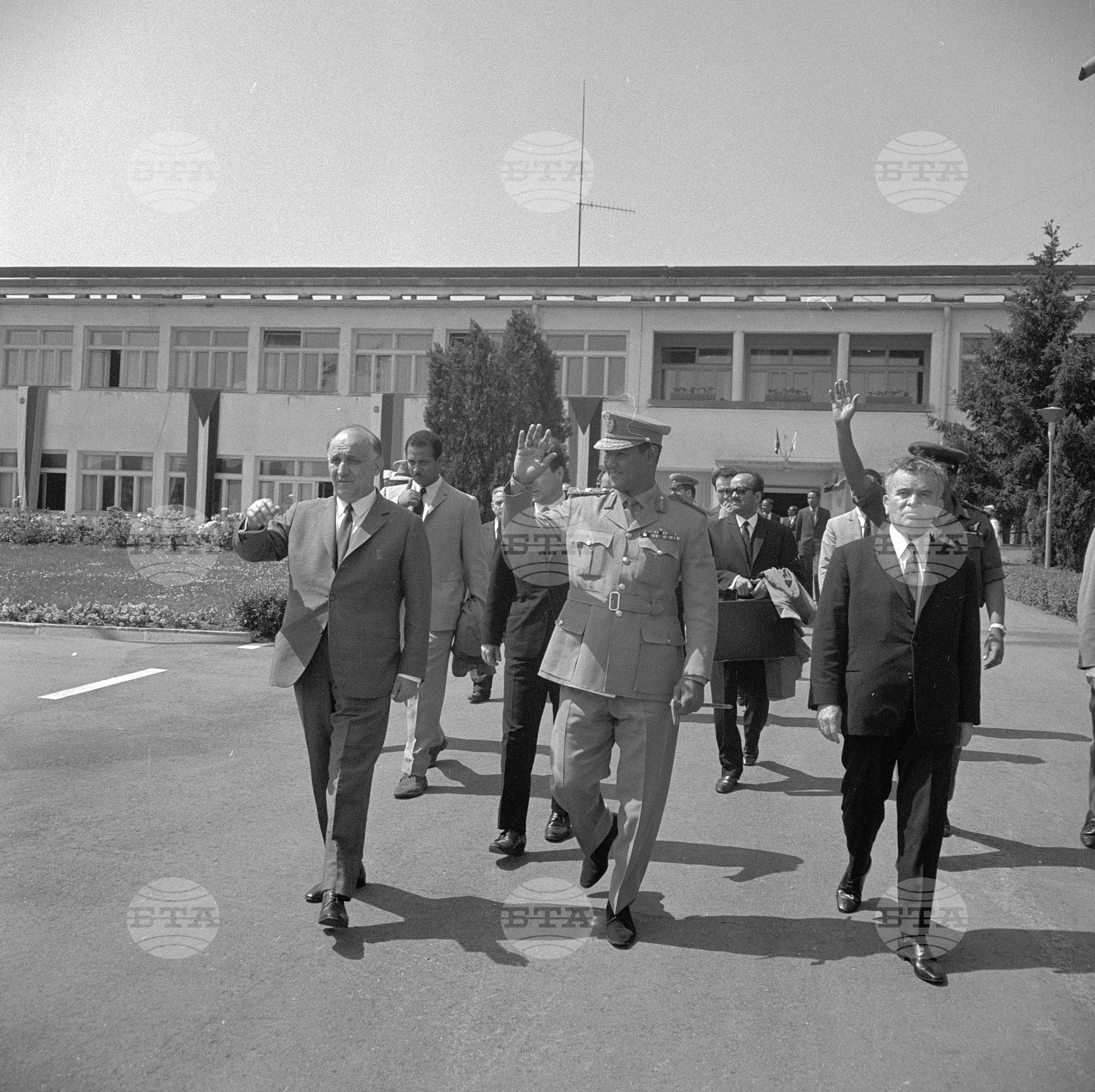 Генерал-майор Джафаар Мохамед Нимейри на посещение в България - част 4